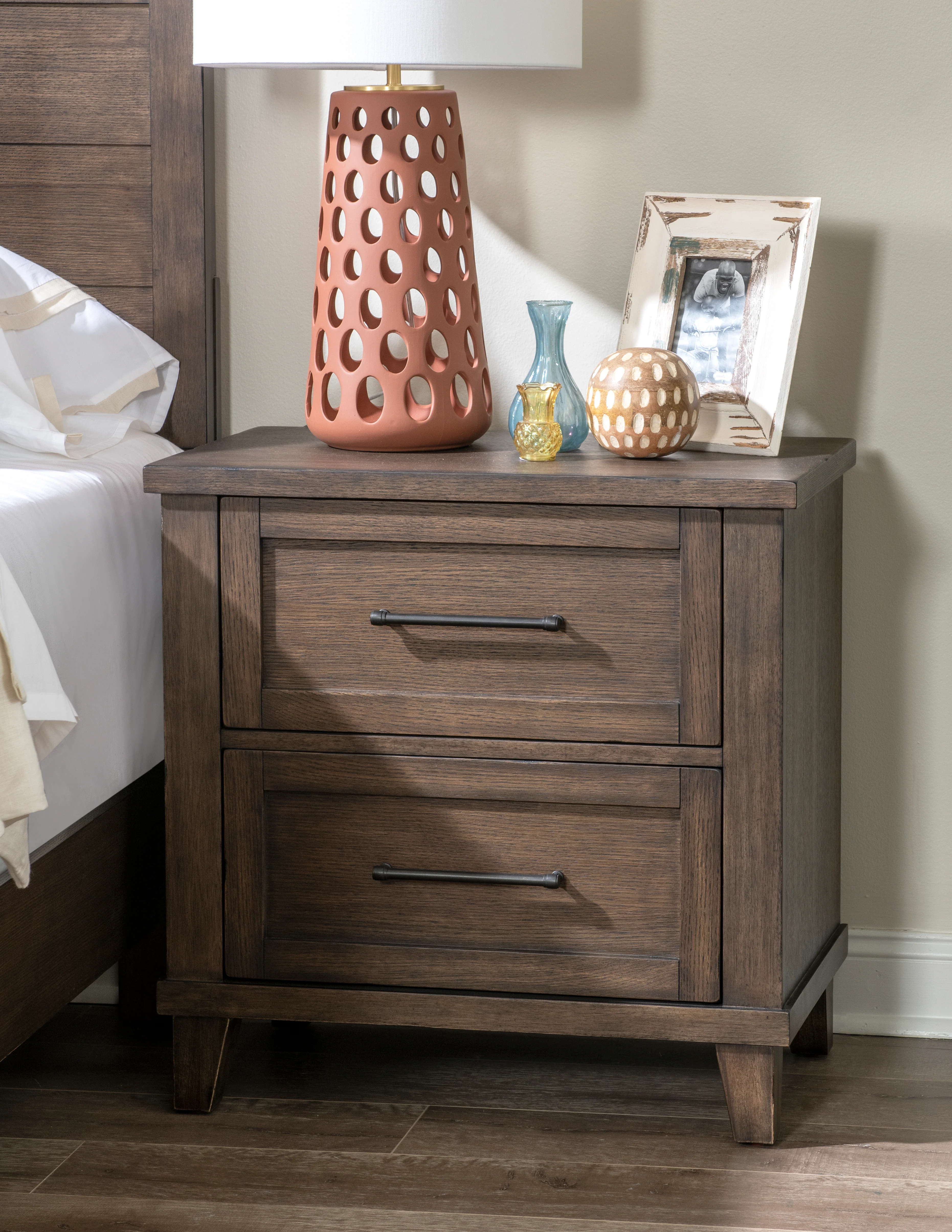 Trisha Yearwood XXX's & OOO's 2 Drawer Nightstand - Image 5