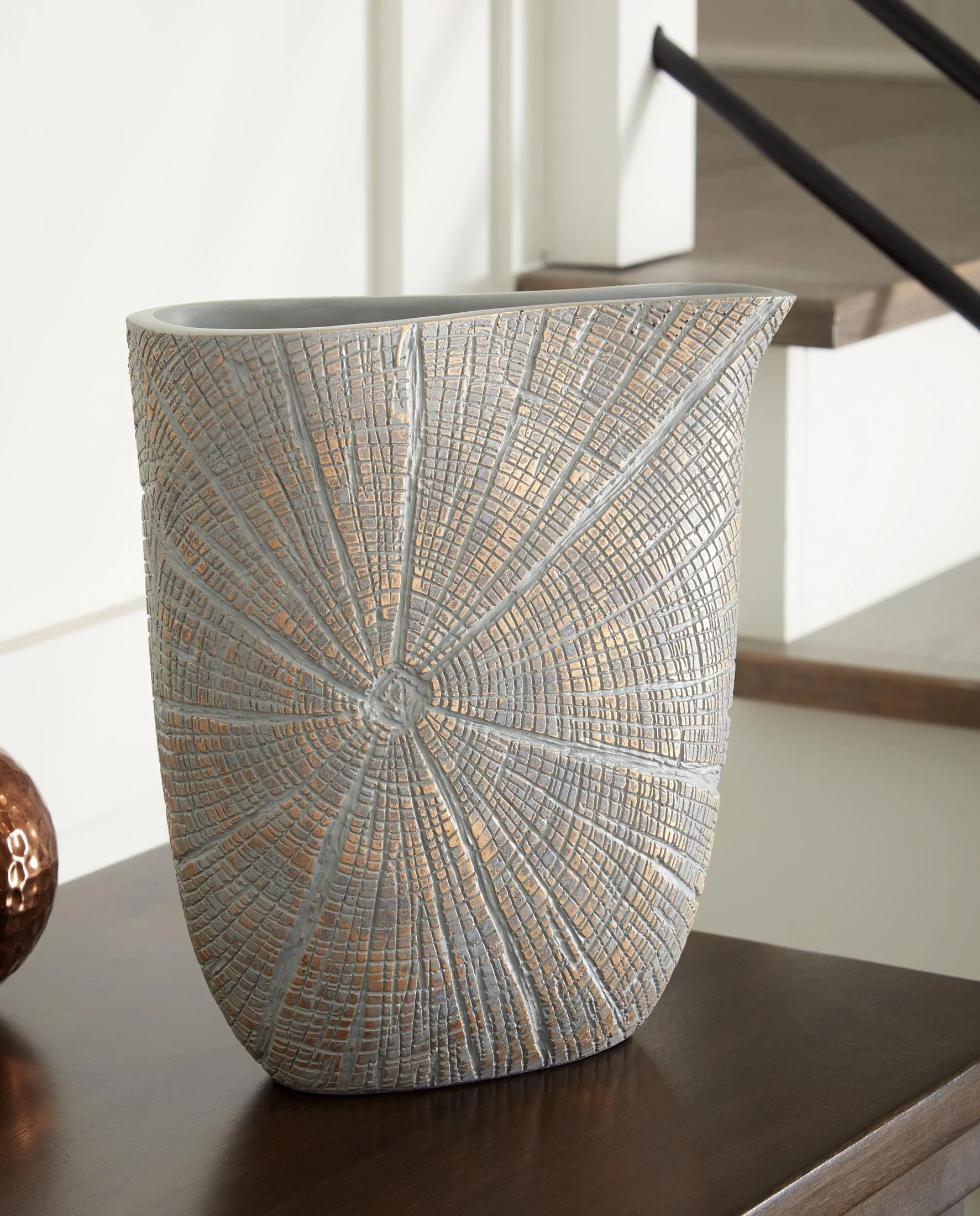 Ardenley 10" Vase (Set of 2) - Image 5