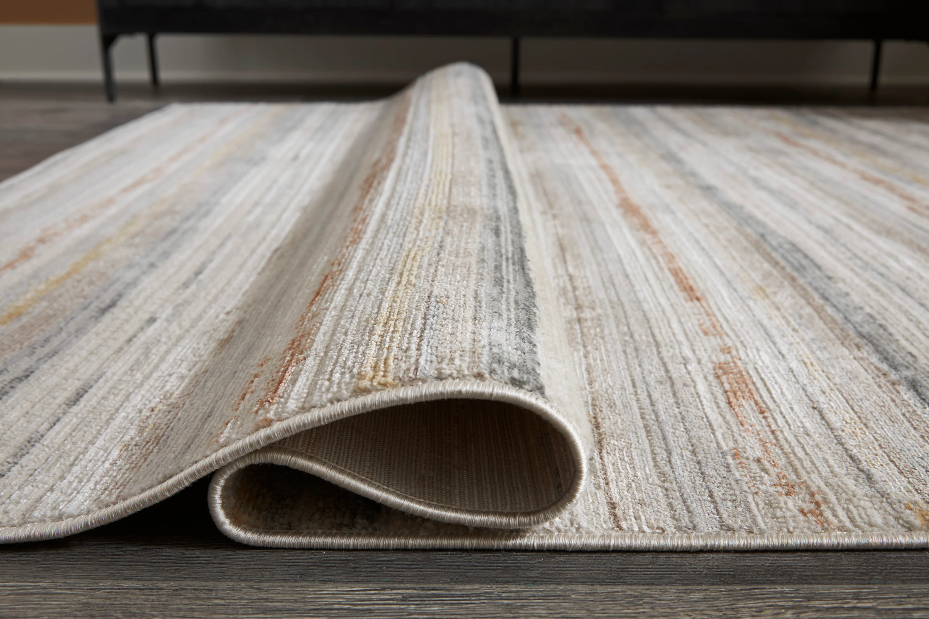 Artney Rug - Image 4