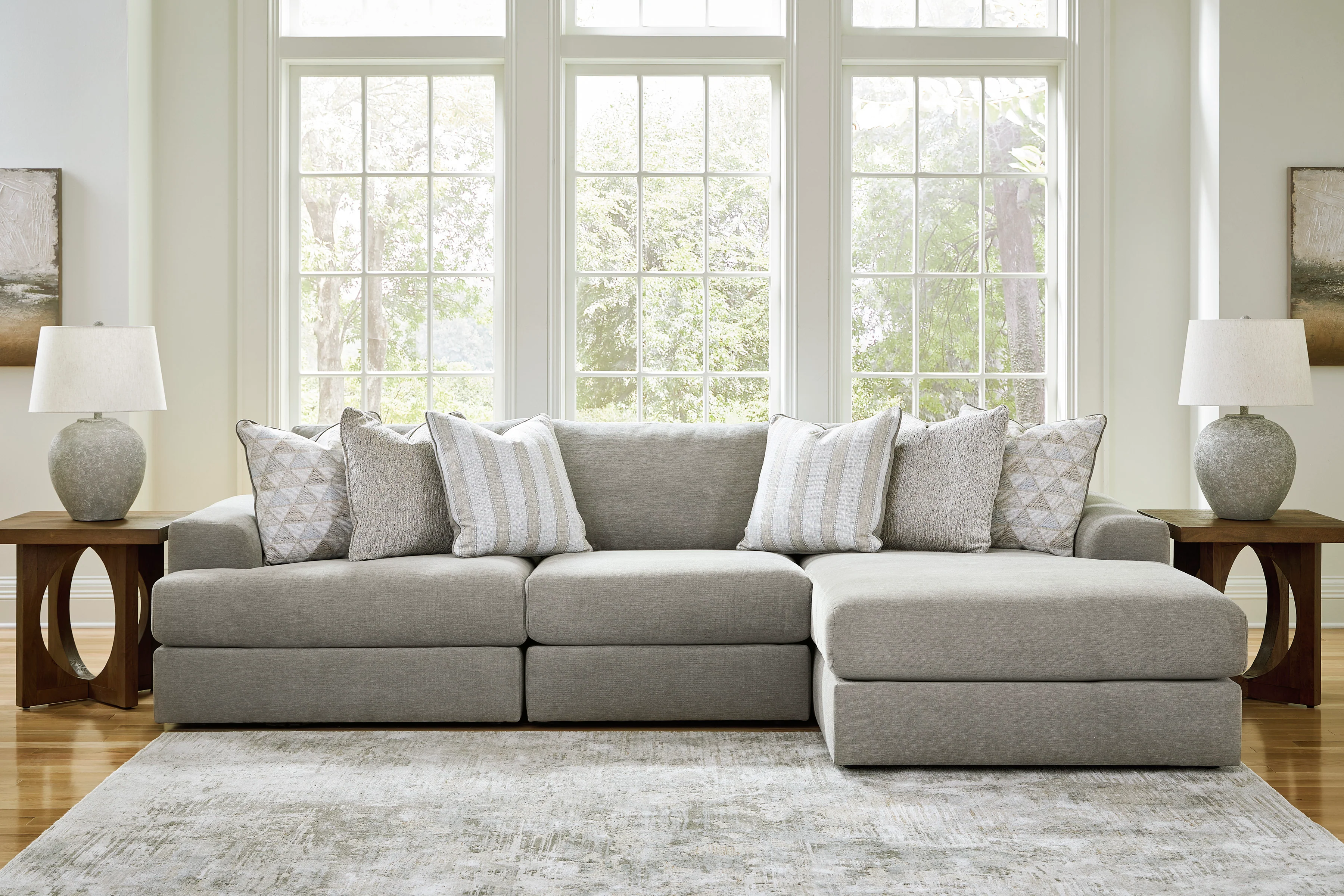 Avaliyah 3-Piece Sectional with Chaise - Image 2