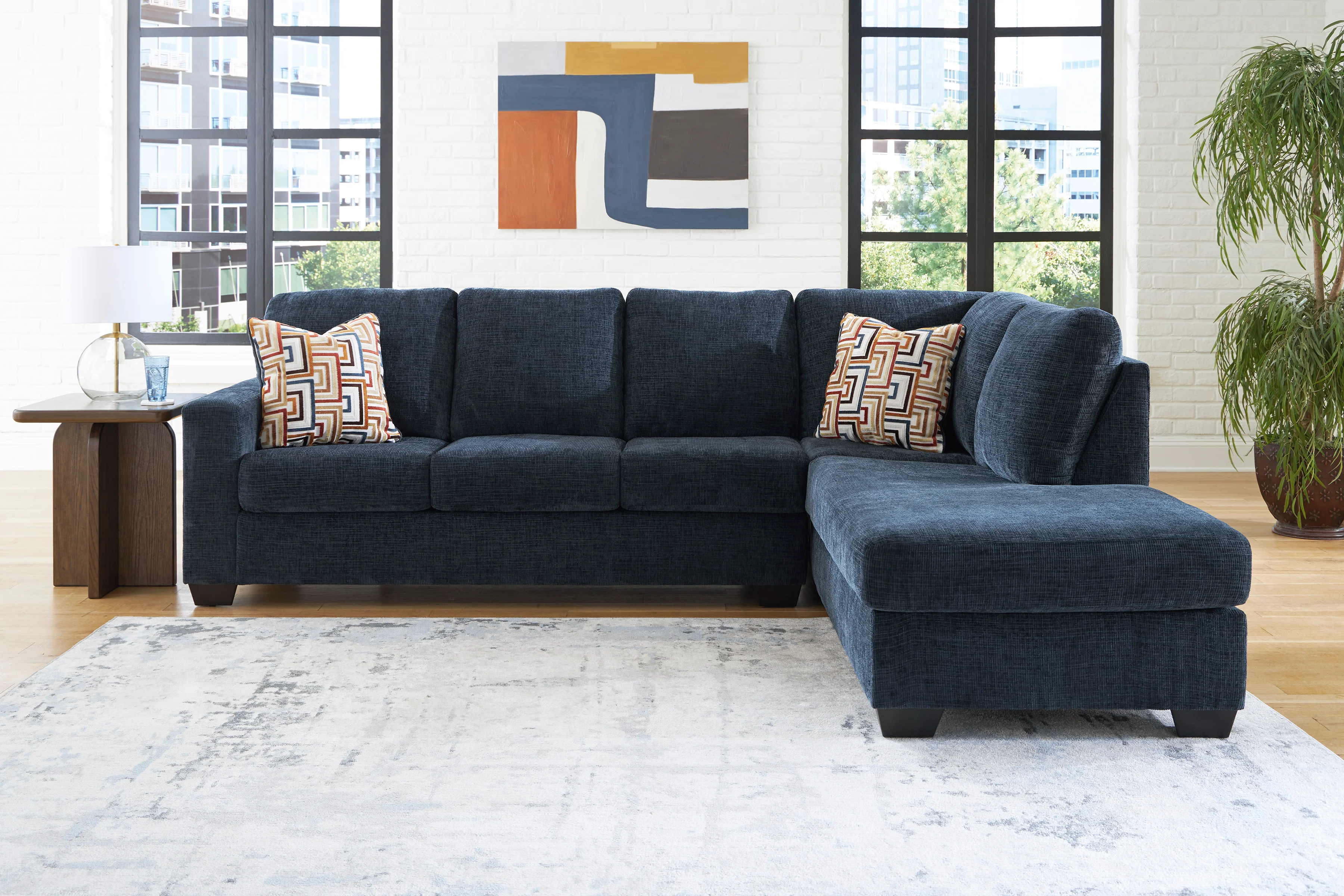 Aviemore 2-Piece Right-Facing Sectional with Chaise - Image 2