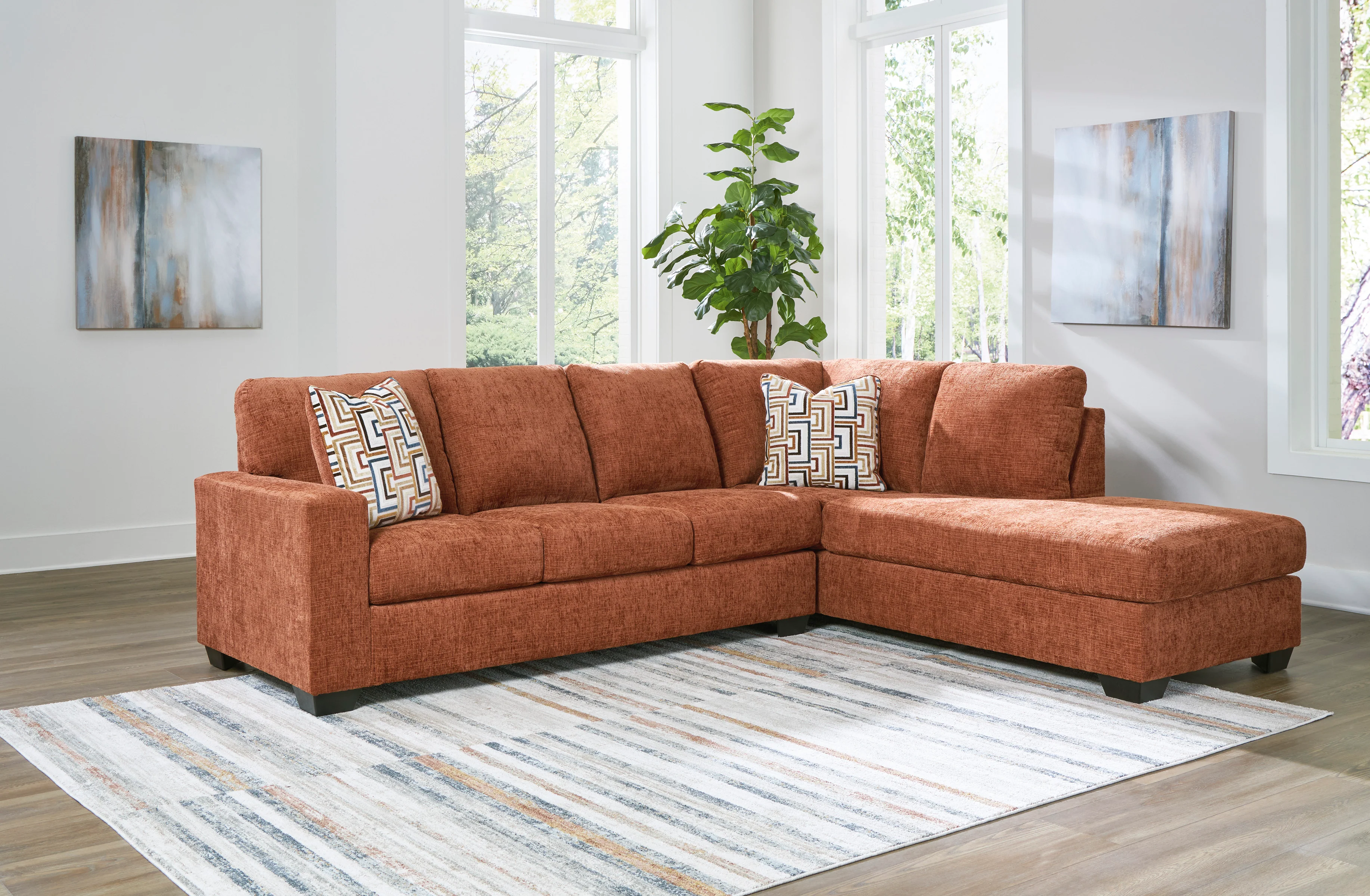 Aviemore 2-Piece Right-Facing Sectional with Chaise - Image 6