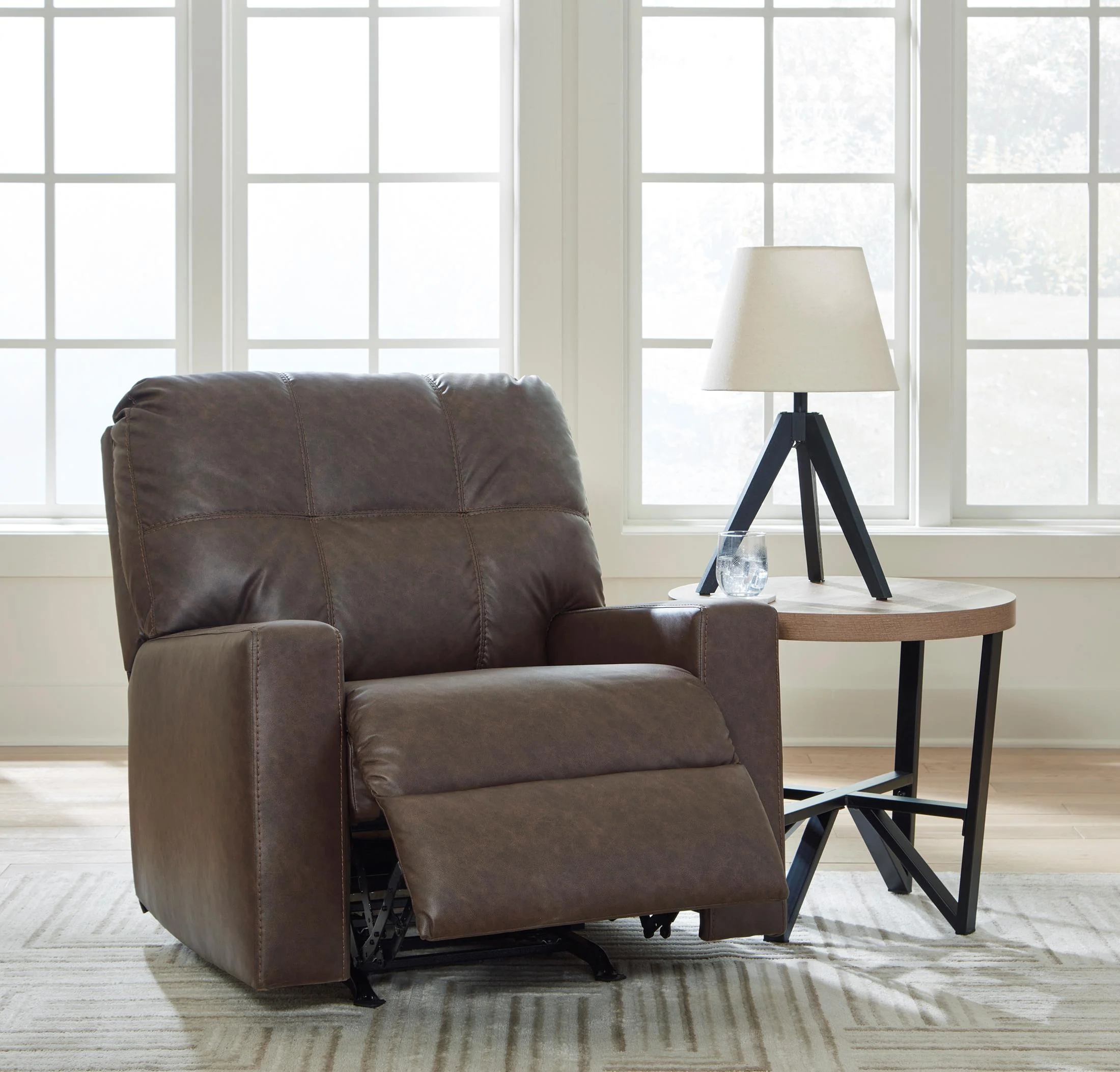 Barlin Mills Rocker Recliner - Image 3