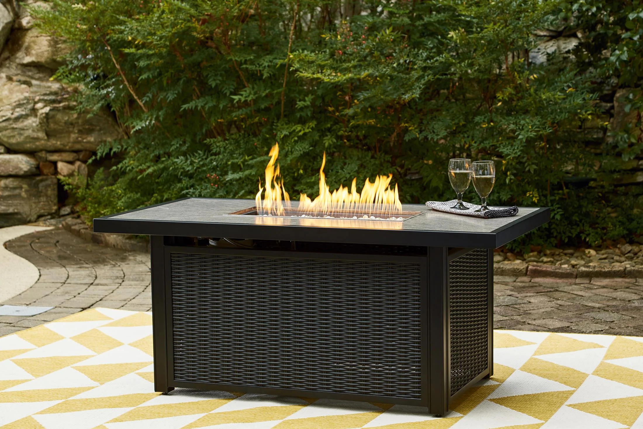 Beachcroft Outdoor Fire Pit Table - Image 4