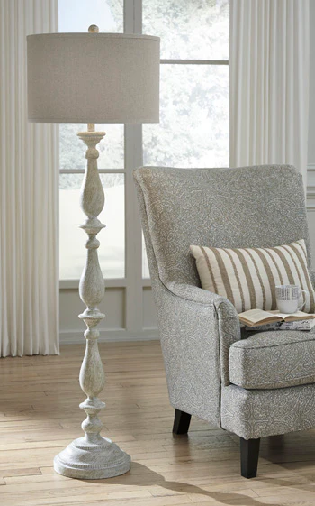 Bernadate Floor Lamp - Image 2