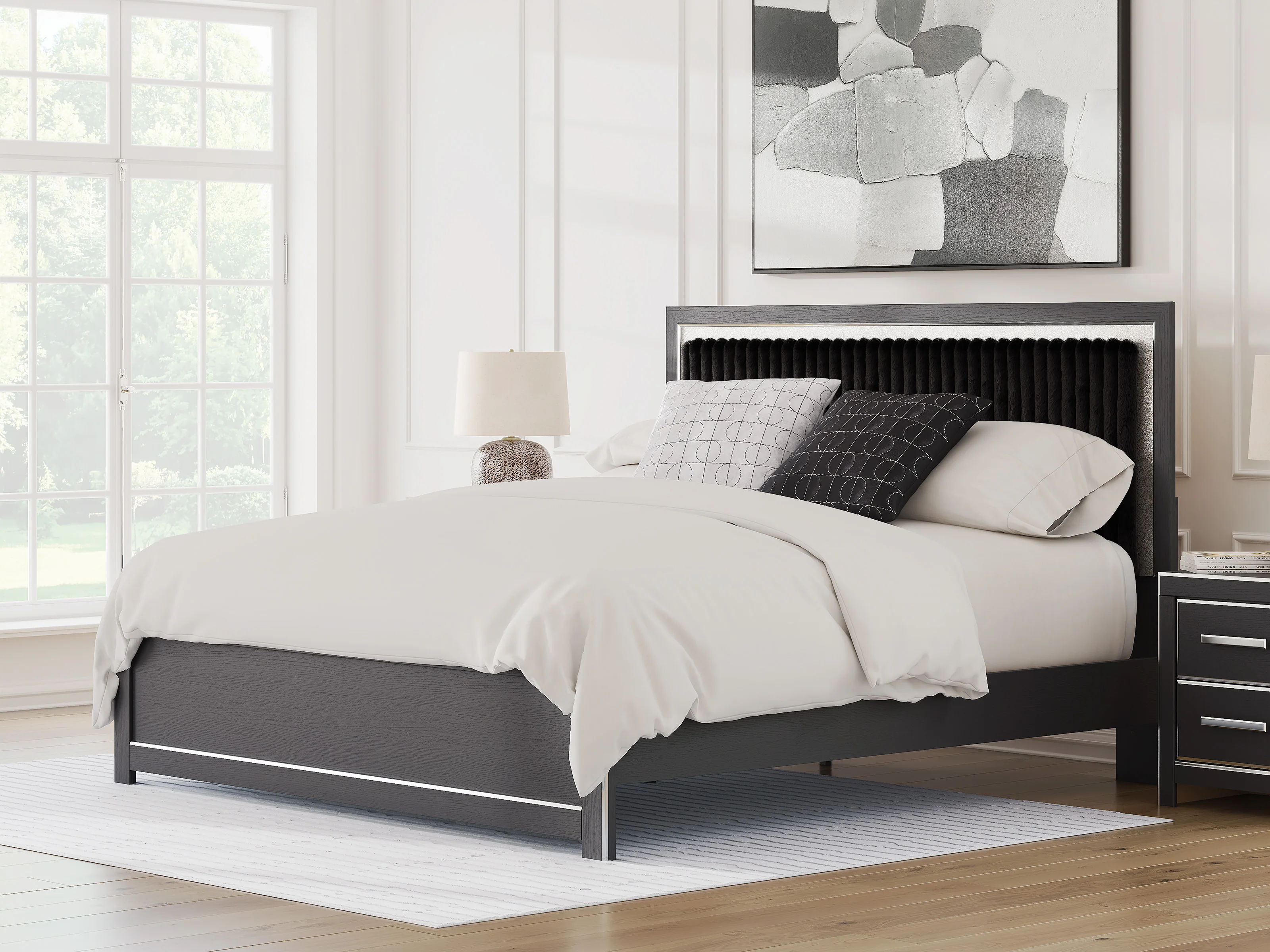 Birmonton Upholstered Platform Bed - Image 3