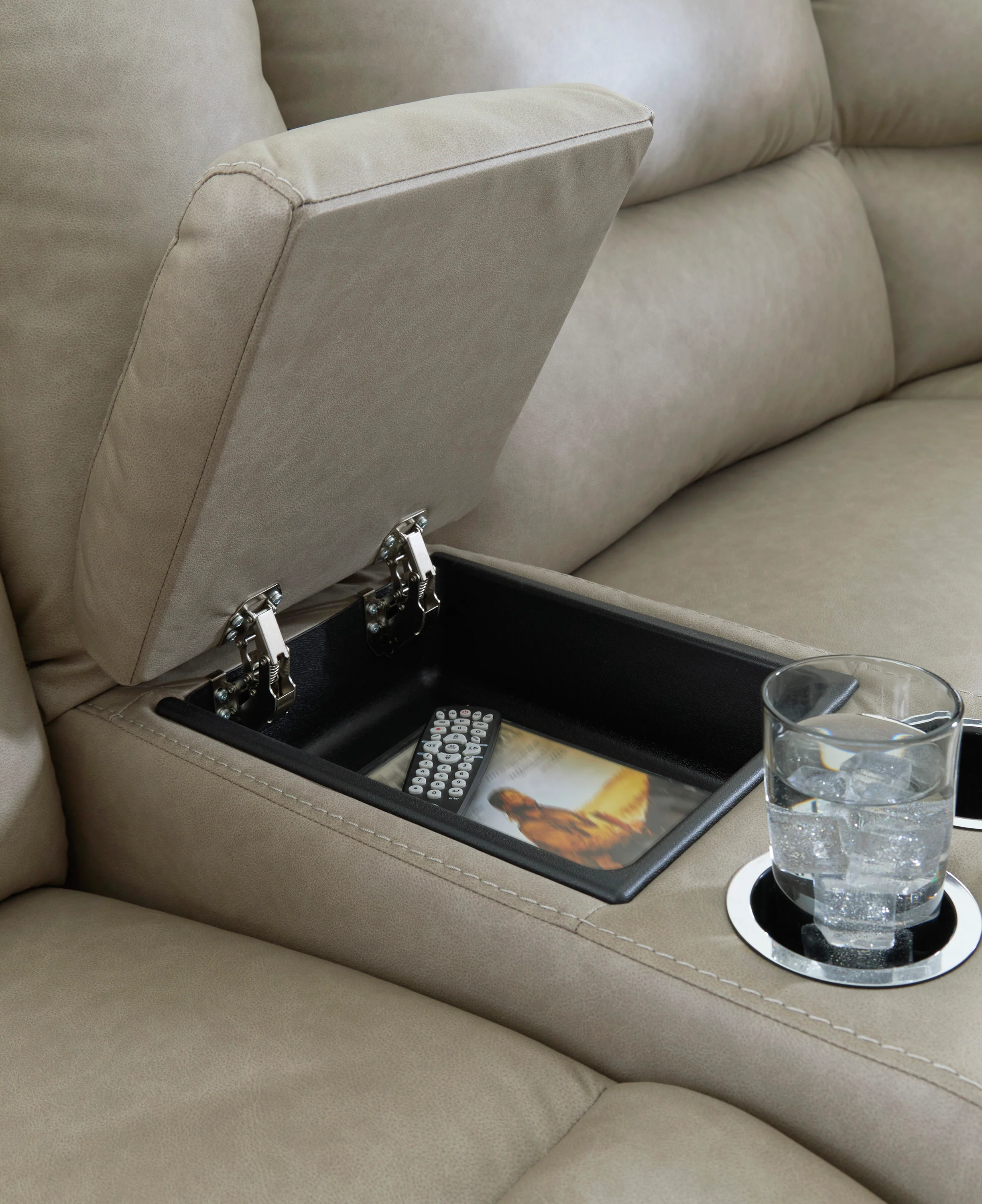 Brannigan 6-Piece Reclining Sectional with Storage Console - Image 4