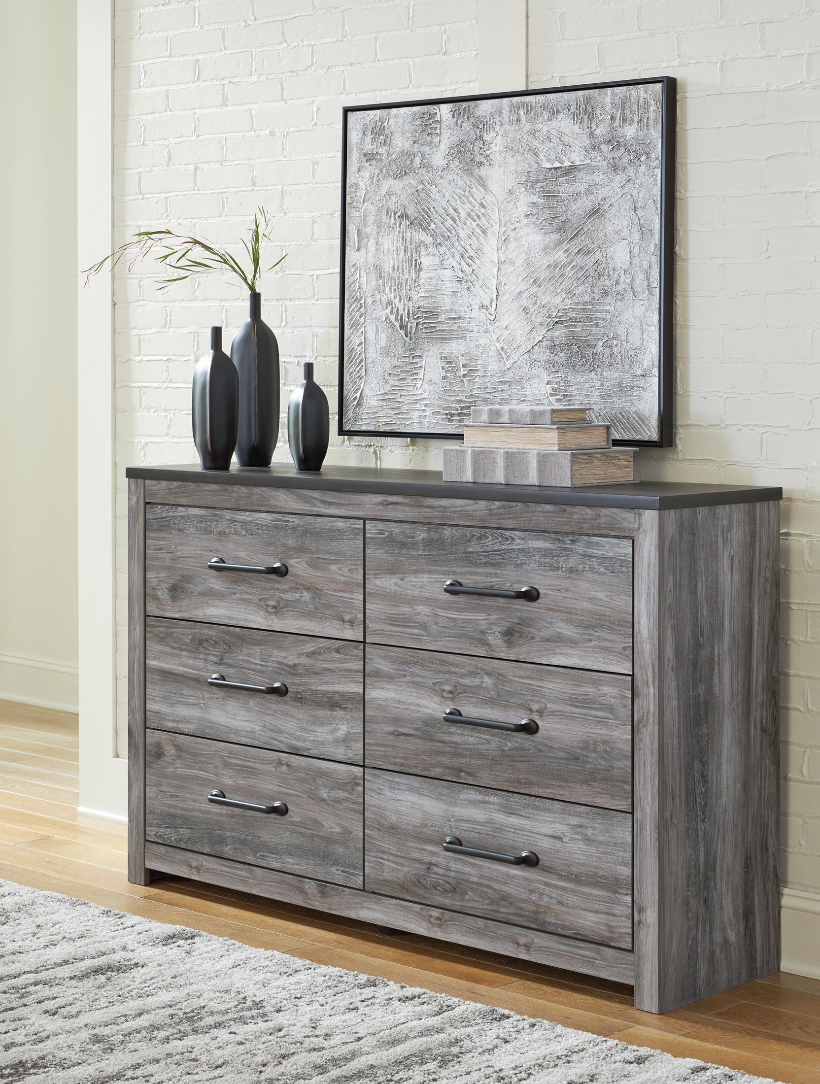 Bronyan Dresser - Image 3