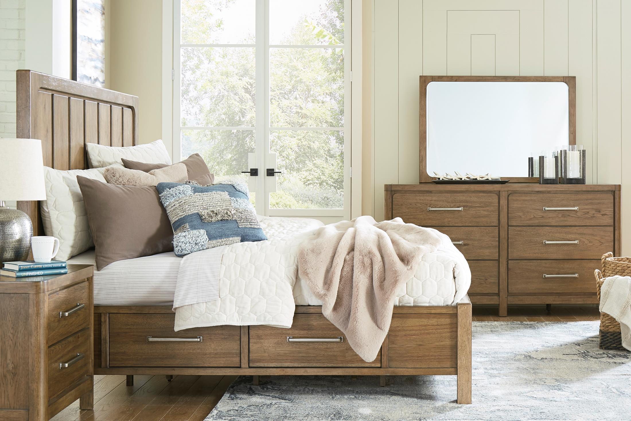 Cabalynn Panel Storage Bed - Image 10