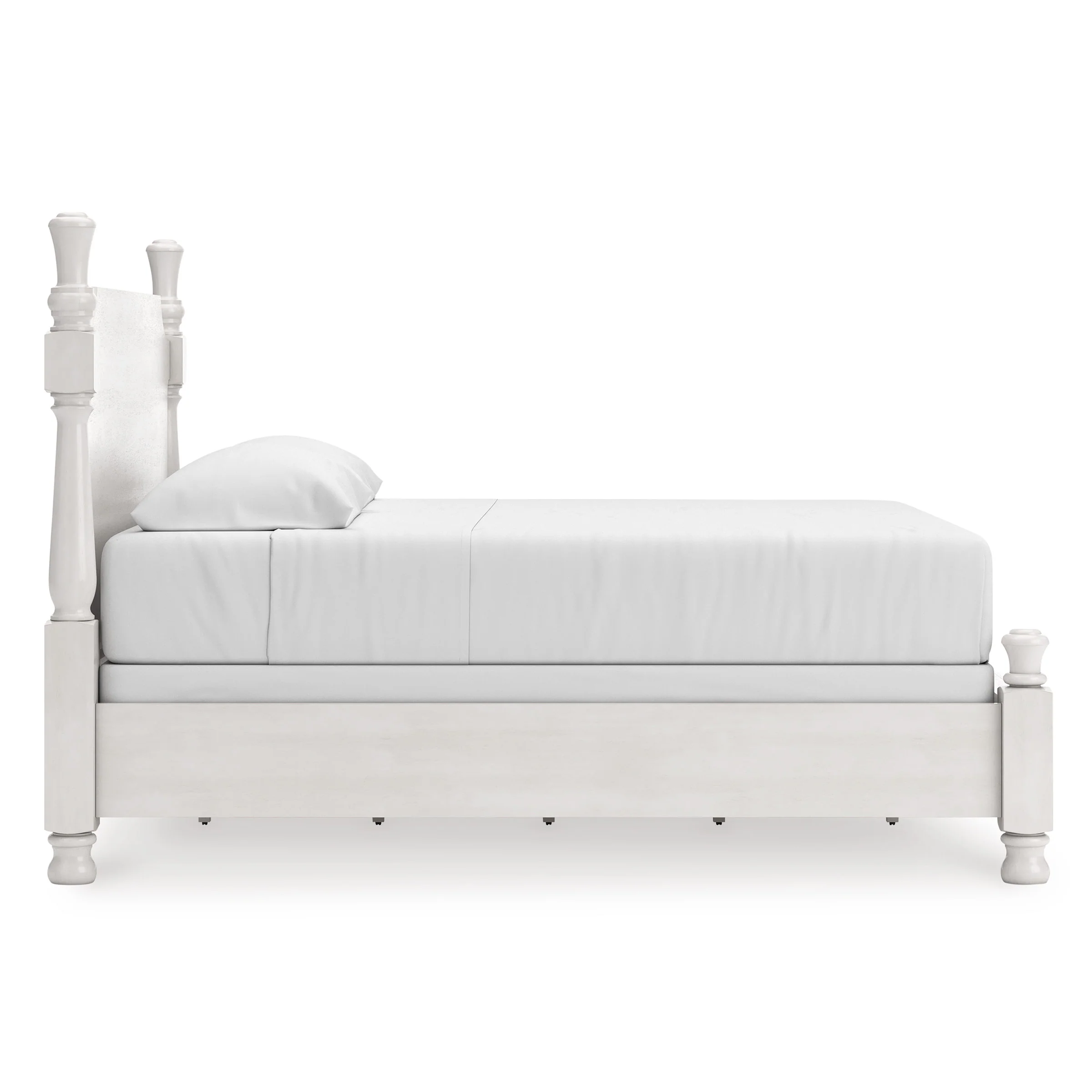 Chadworth California King Poster Bed - Image 5