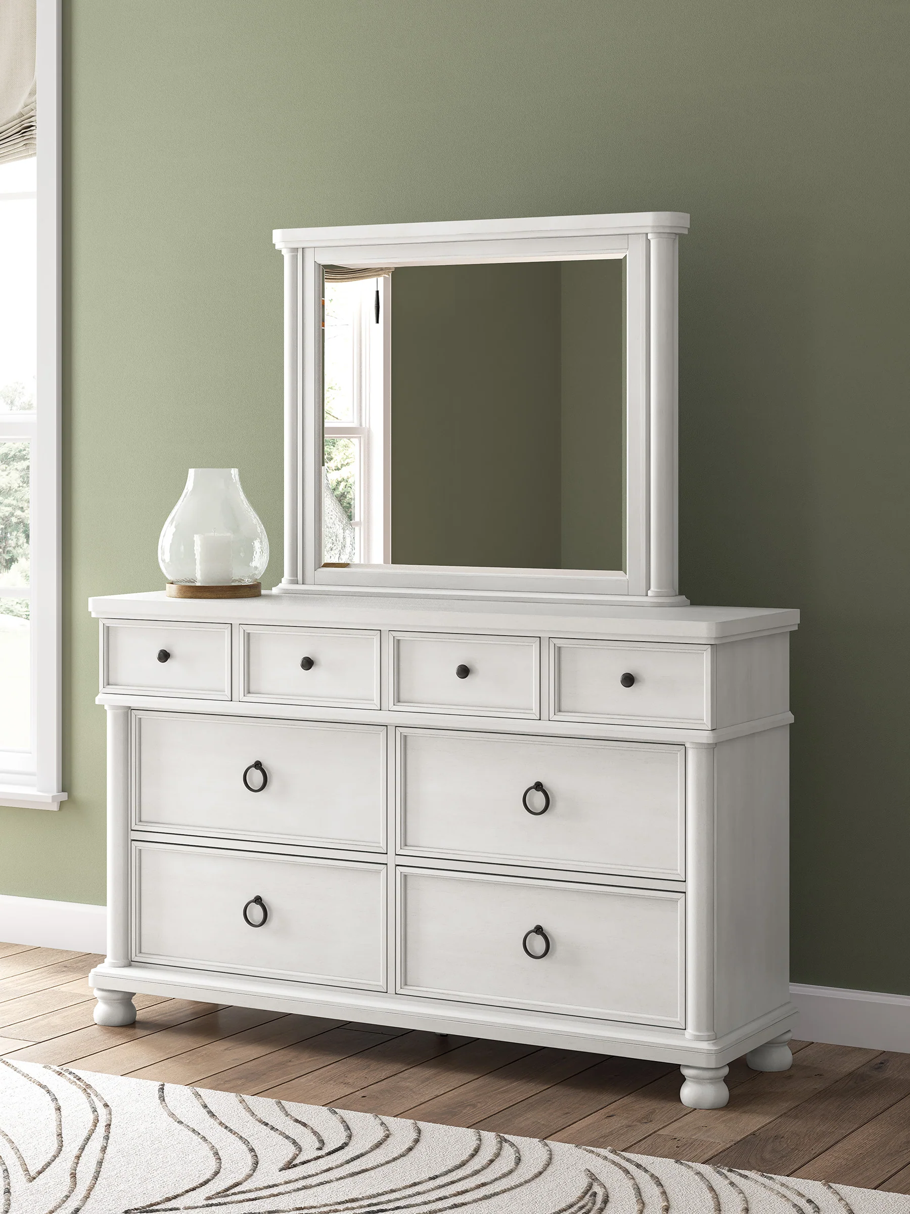 Chadworth Dresser and Mirror - Image 2