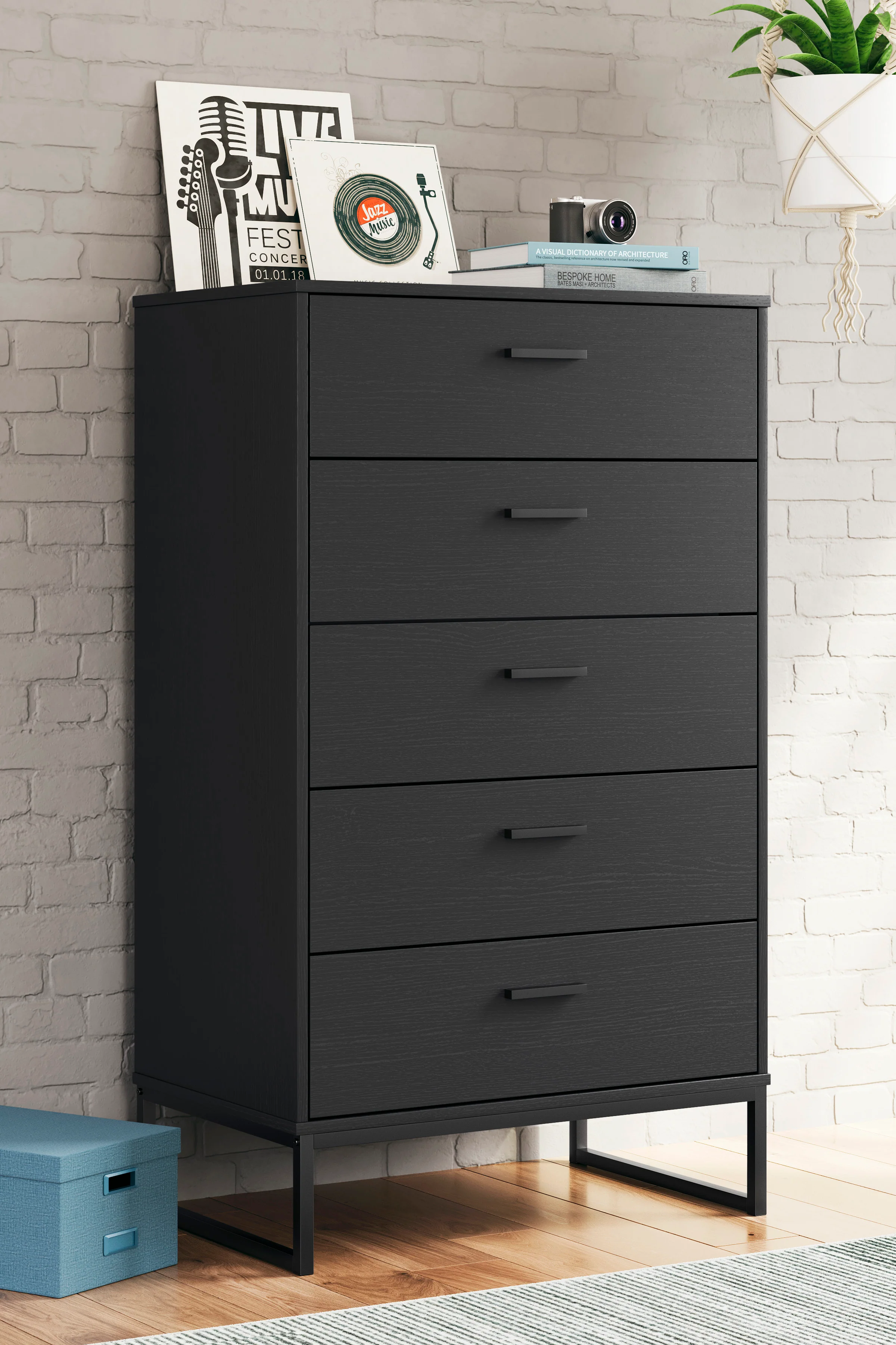 Ashley Socalle 5 Drawer Chest of Drawers - Image 2