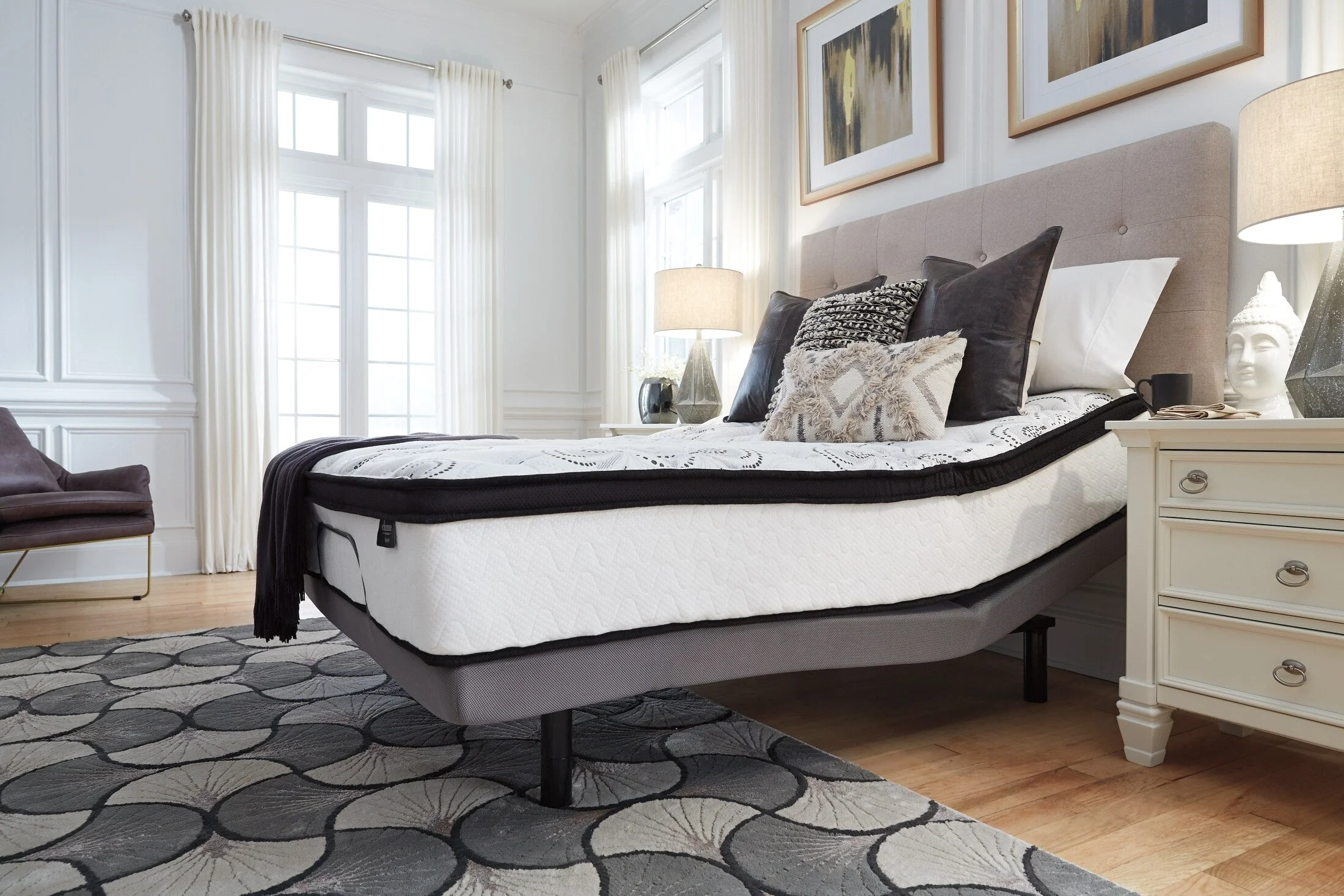 Chime 12 Inch Hybrid Mattress In a Box - Image 11