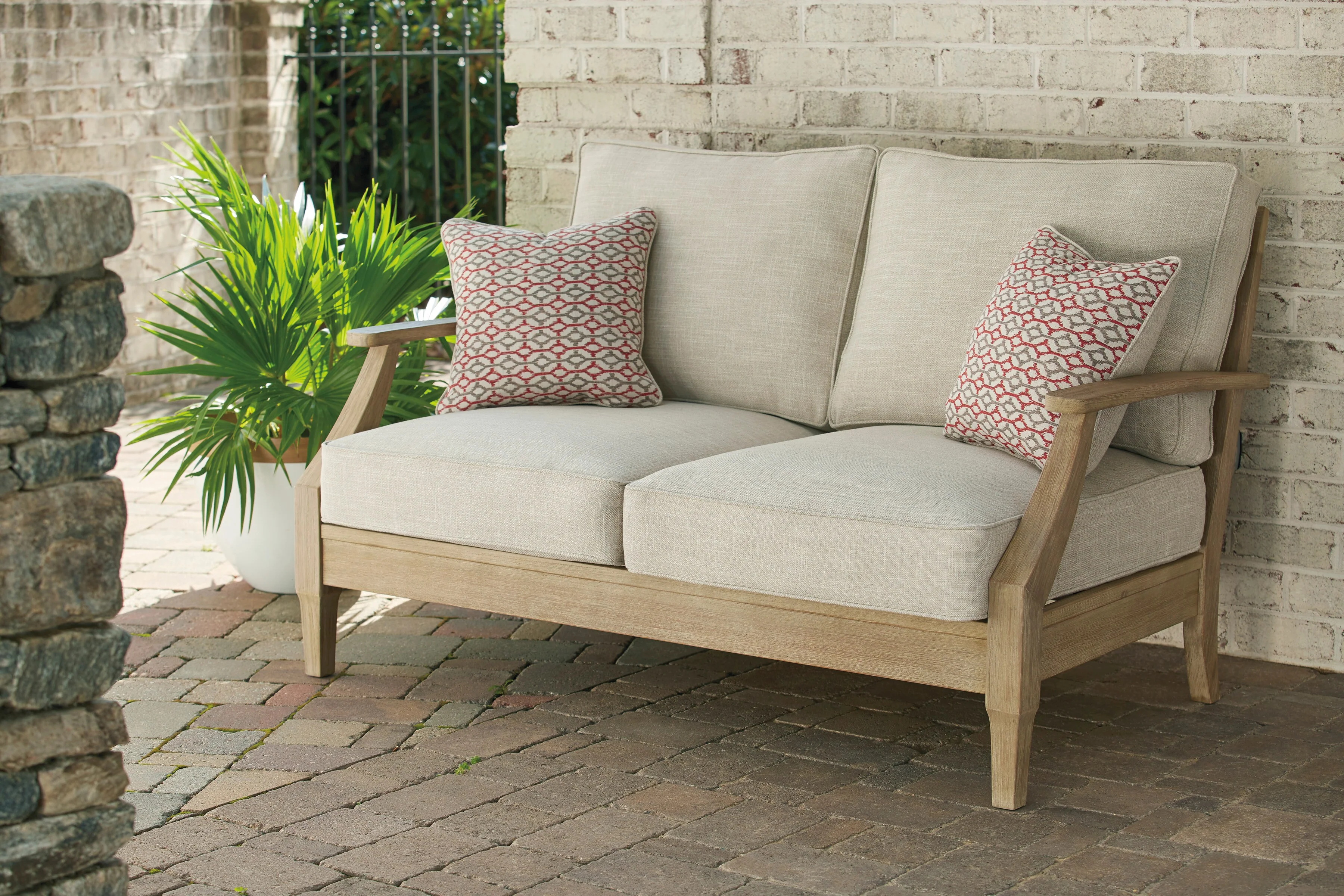 Clare View Loveseat with Cushion - Image 7
