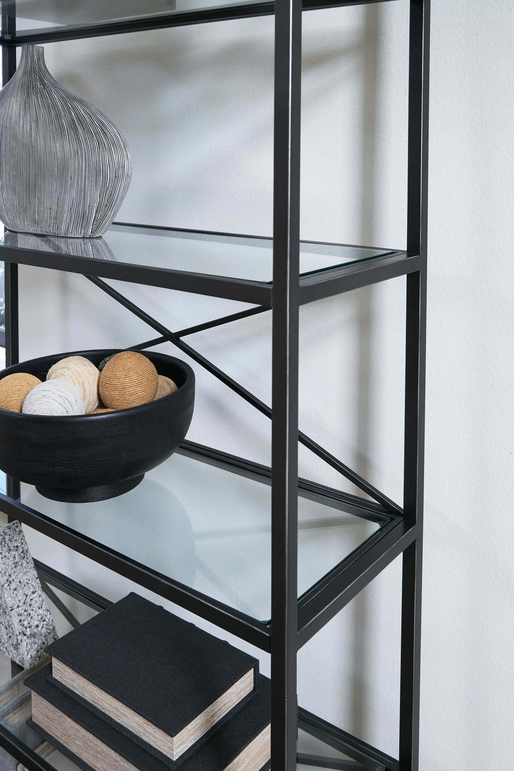 Dakerwell Bookcase - Image 3