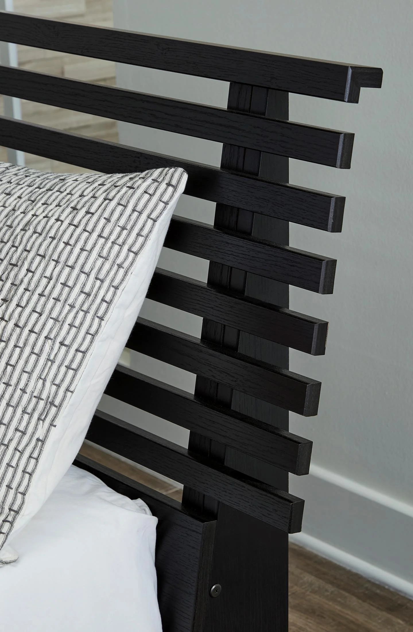 Danziar Queen Panel Headboard - Image 3