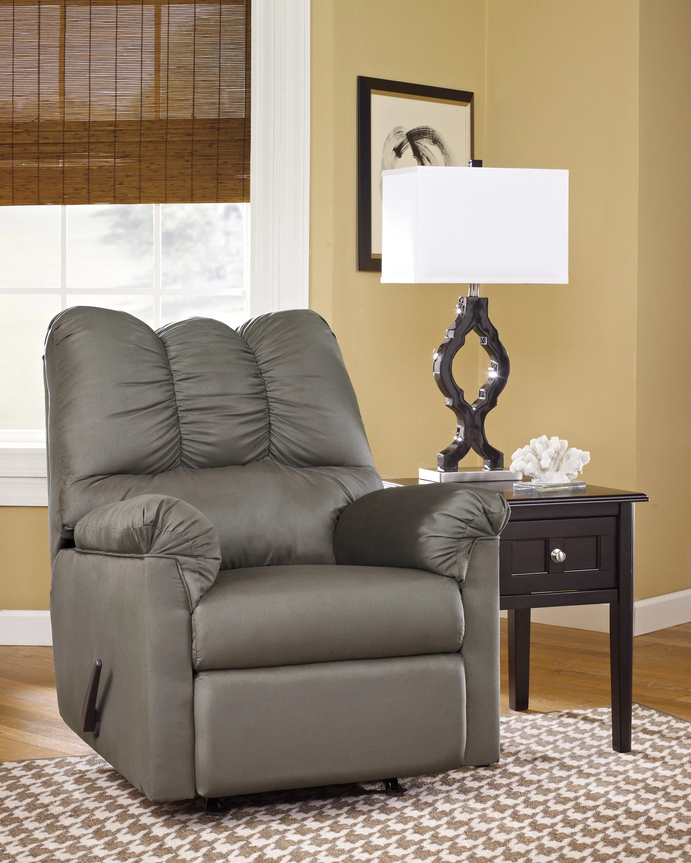 Darcy Rocker Recliner - Image 2