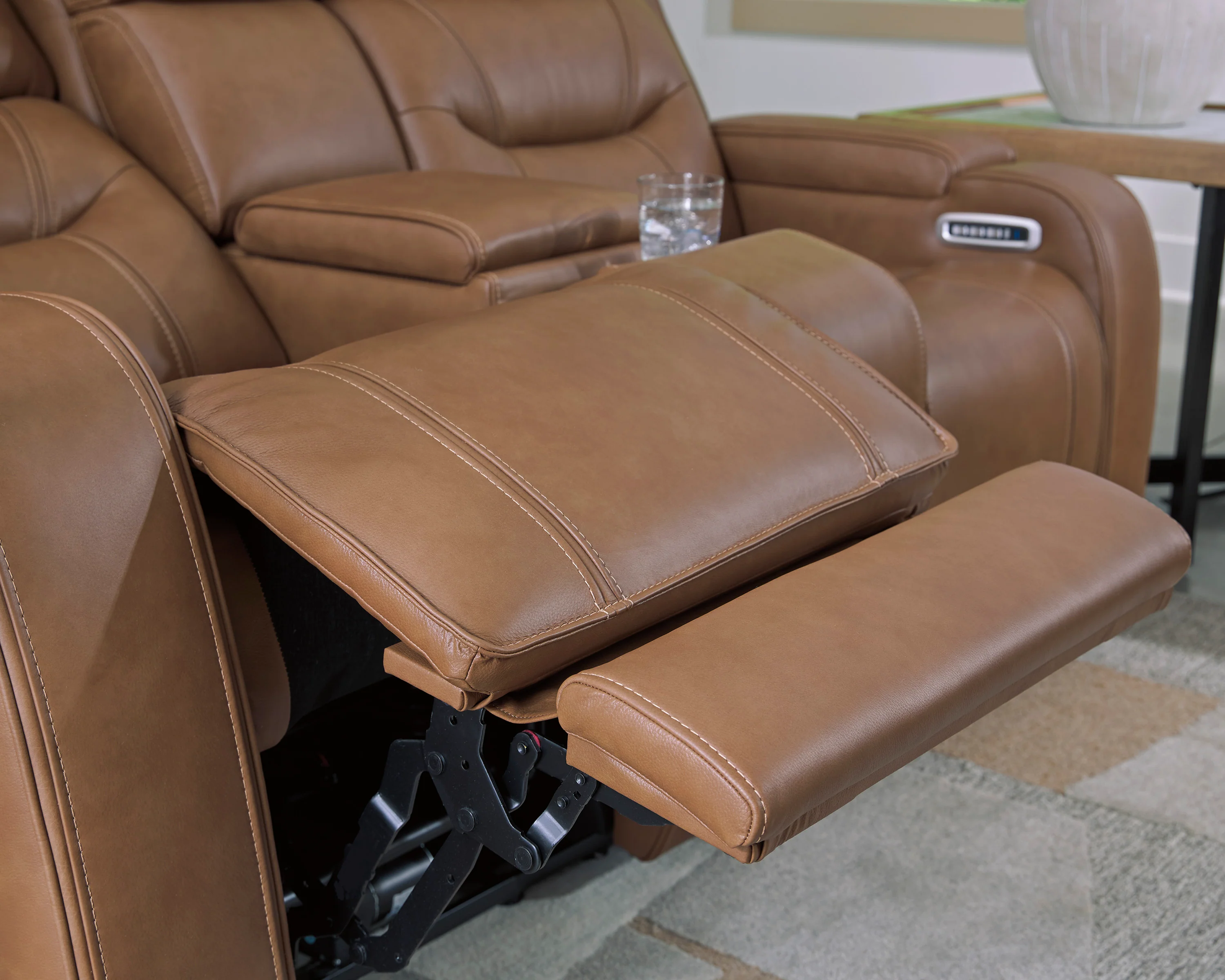 Dreamer Power Reclining Console Loveseat with Audio Seating - Image 12