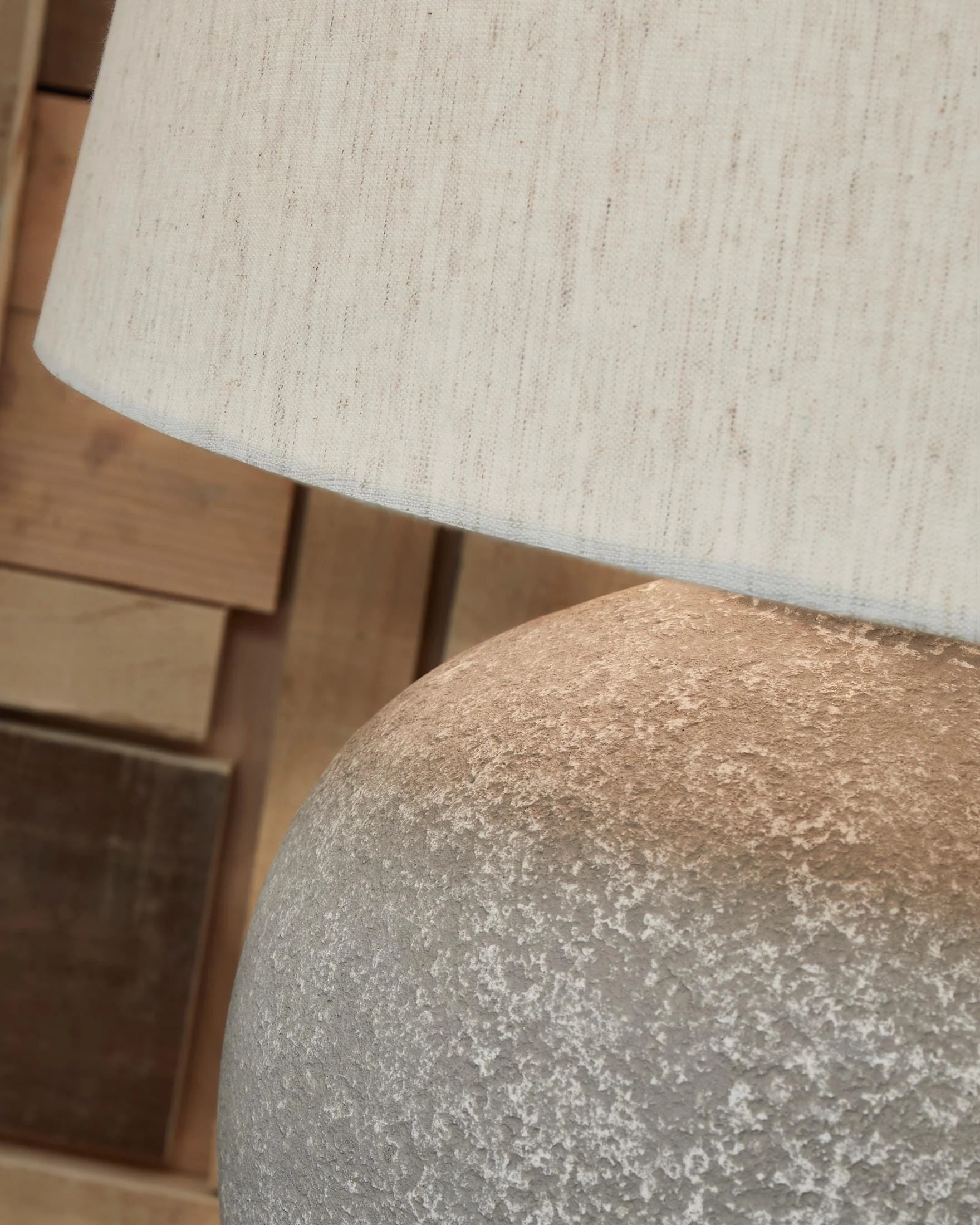Dreward Table Lamp - Image 3