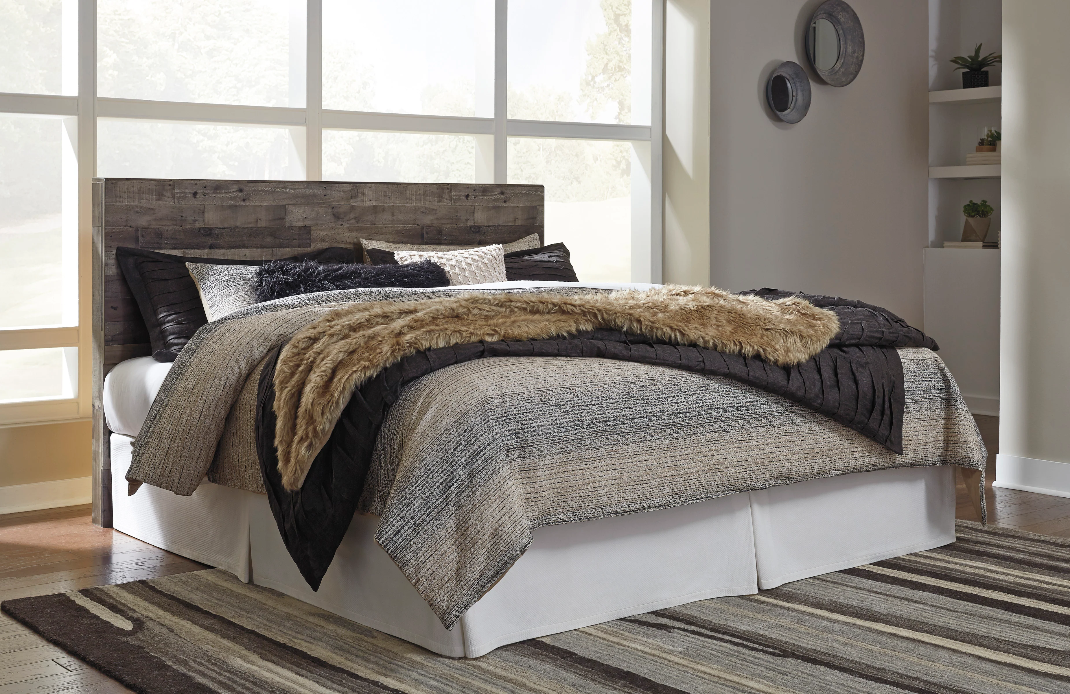 Derekson Panel Headboard - Image 8