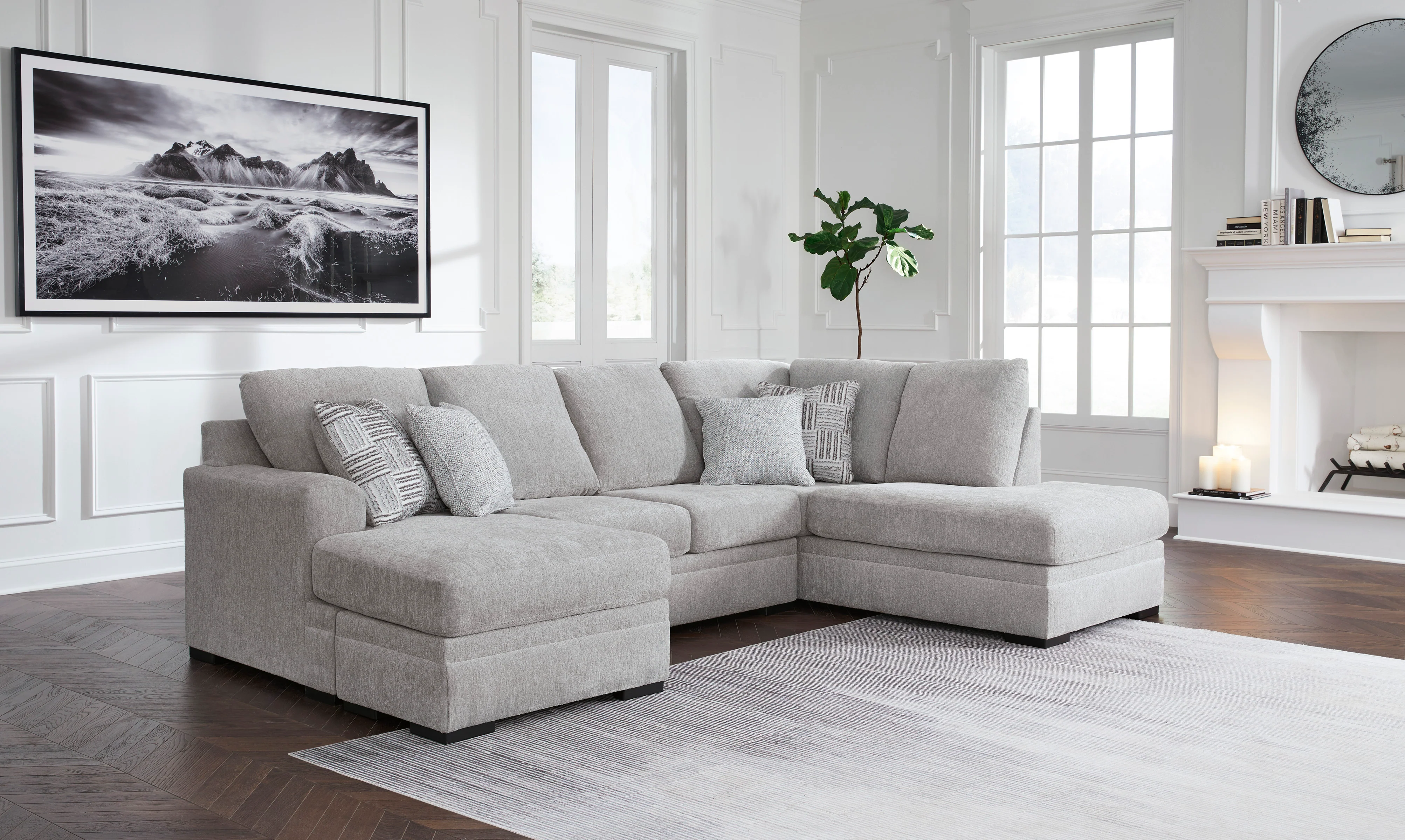 Gabyleigh 2-Piece Sectional with Chaise - Image 4
