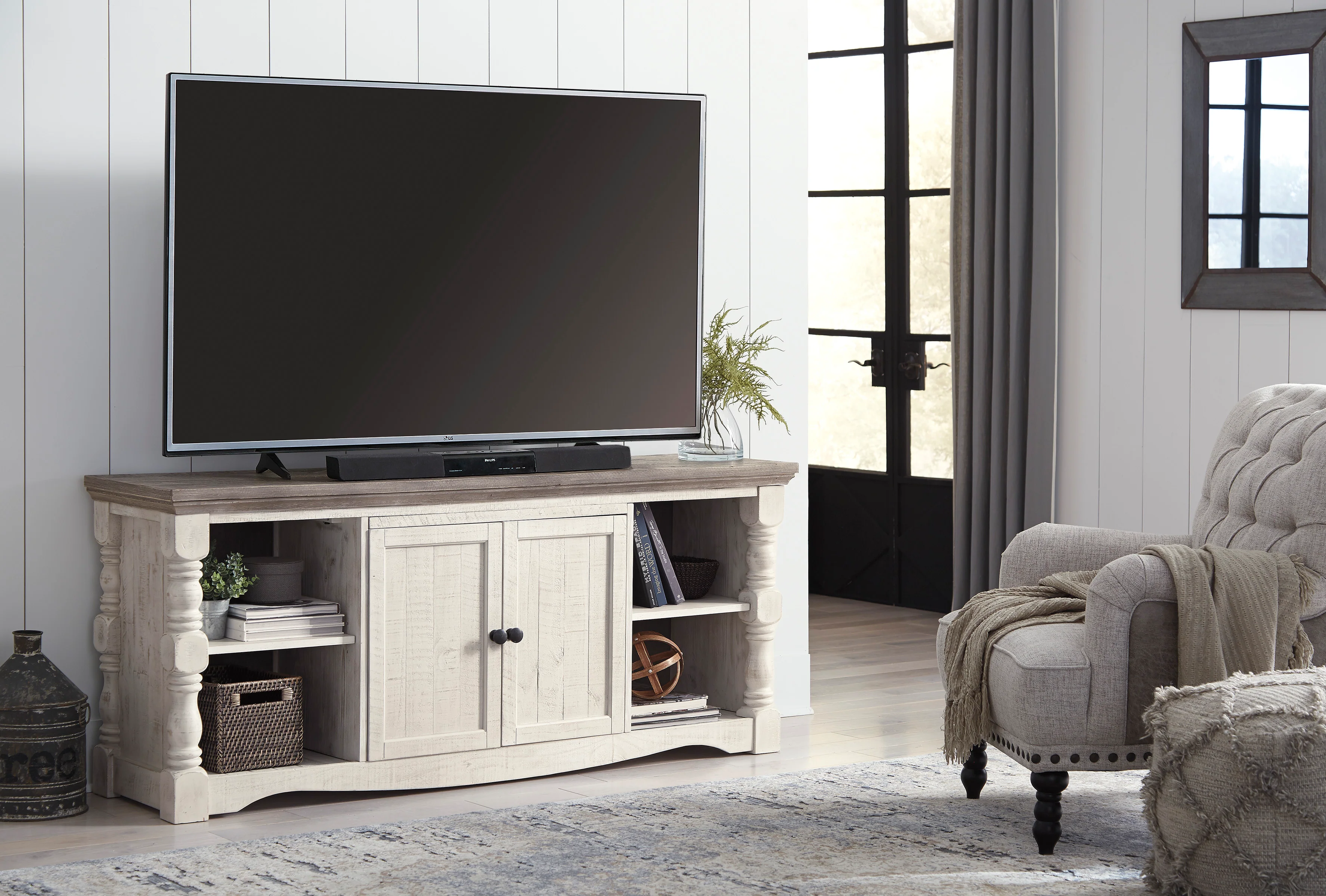 Ashley Havalance 67" TV Stand - Image 2