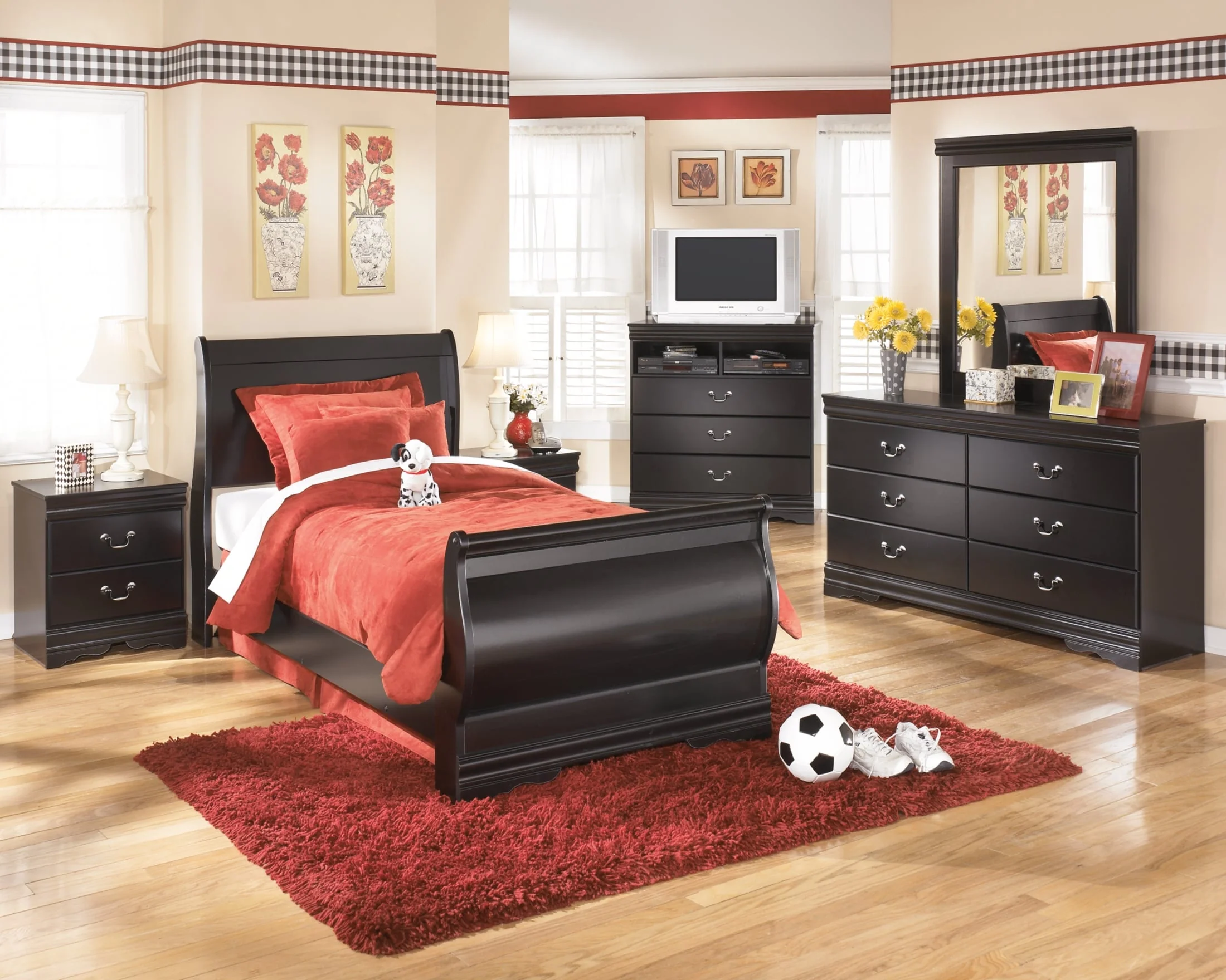 Huey Vineyard Dresser - Image 2