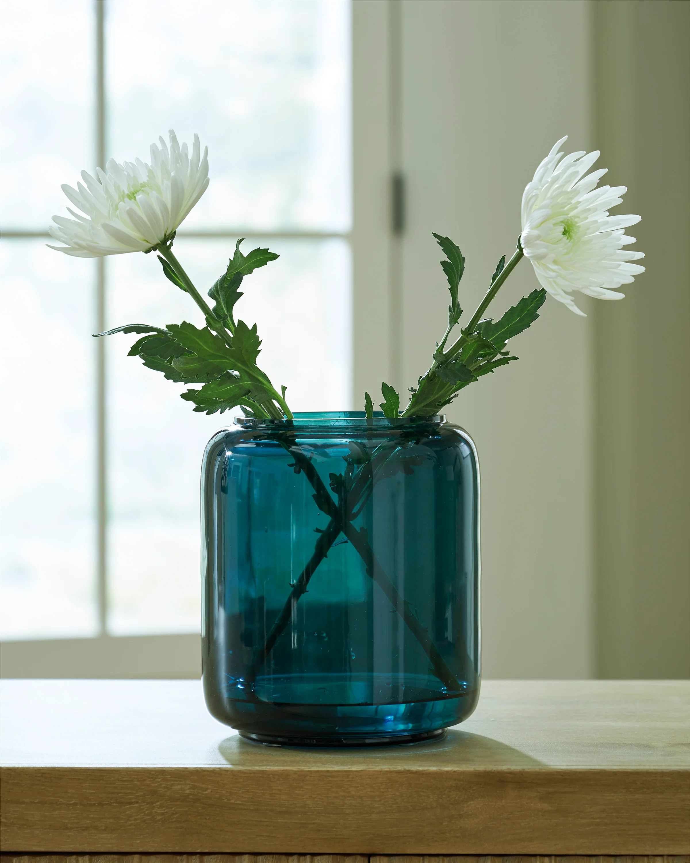 Inisland Vase - Image 2