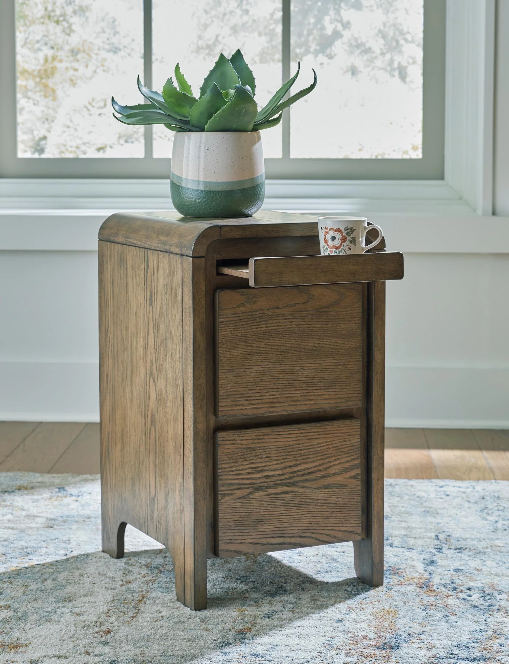 Jensworth Accent Table - Image 5