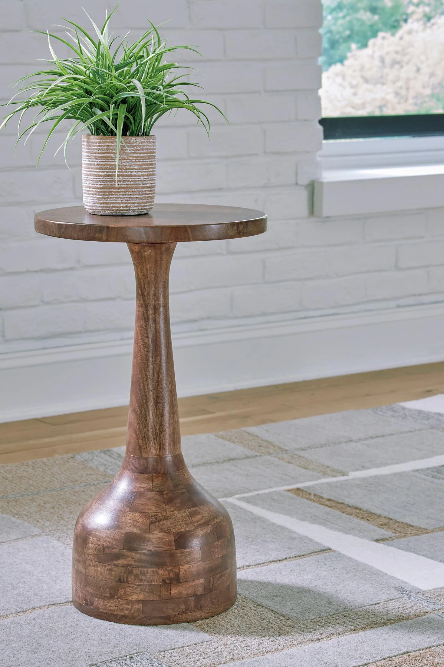 Joville Accent Table - Image 6