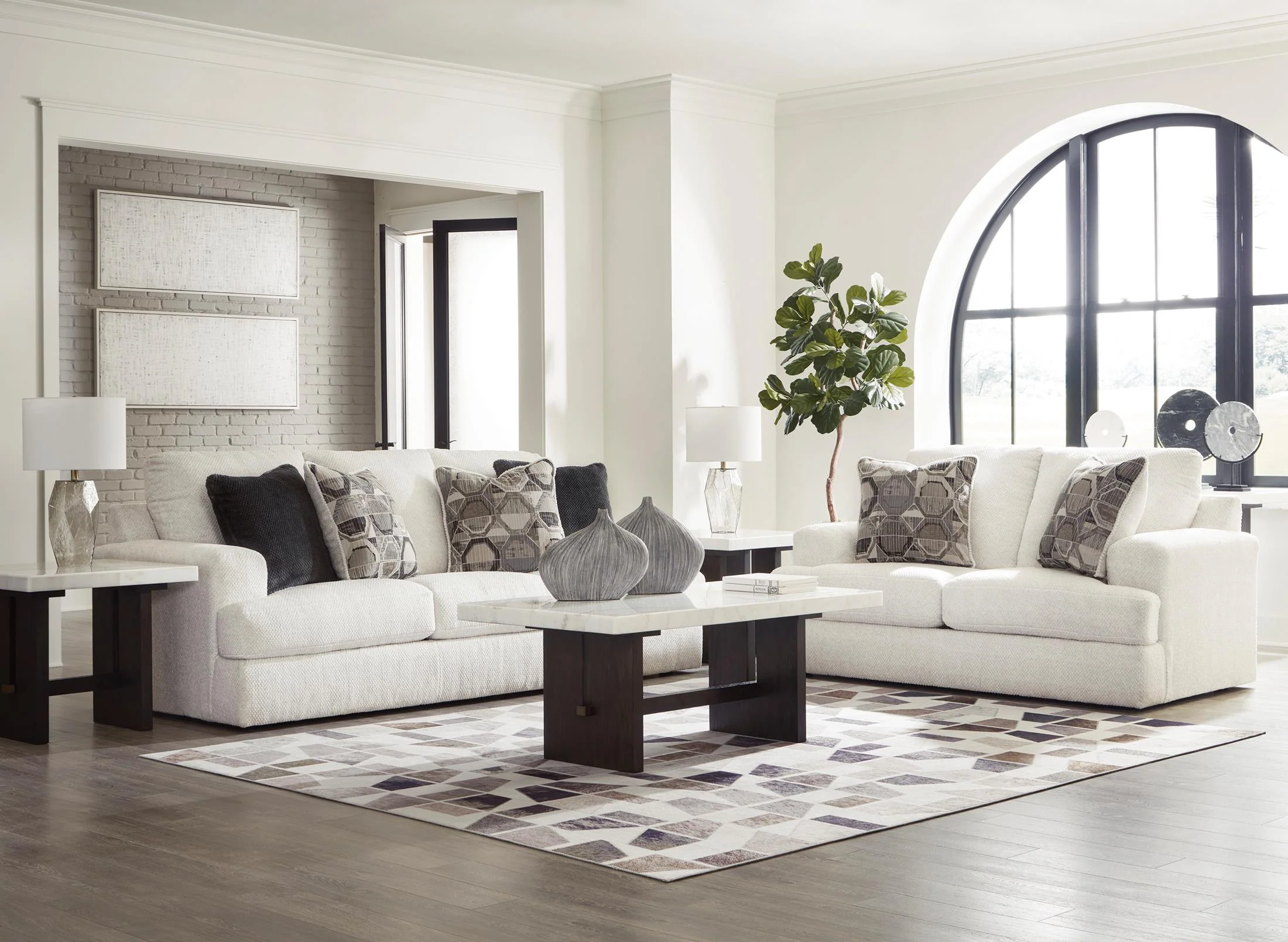 Karinne Loveseat - Image 2