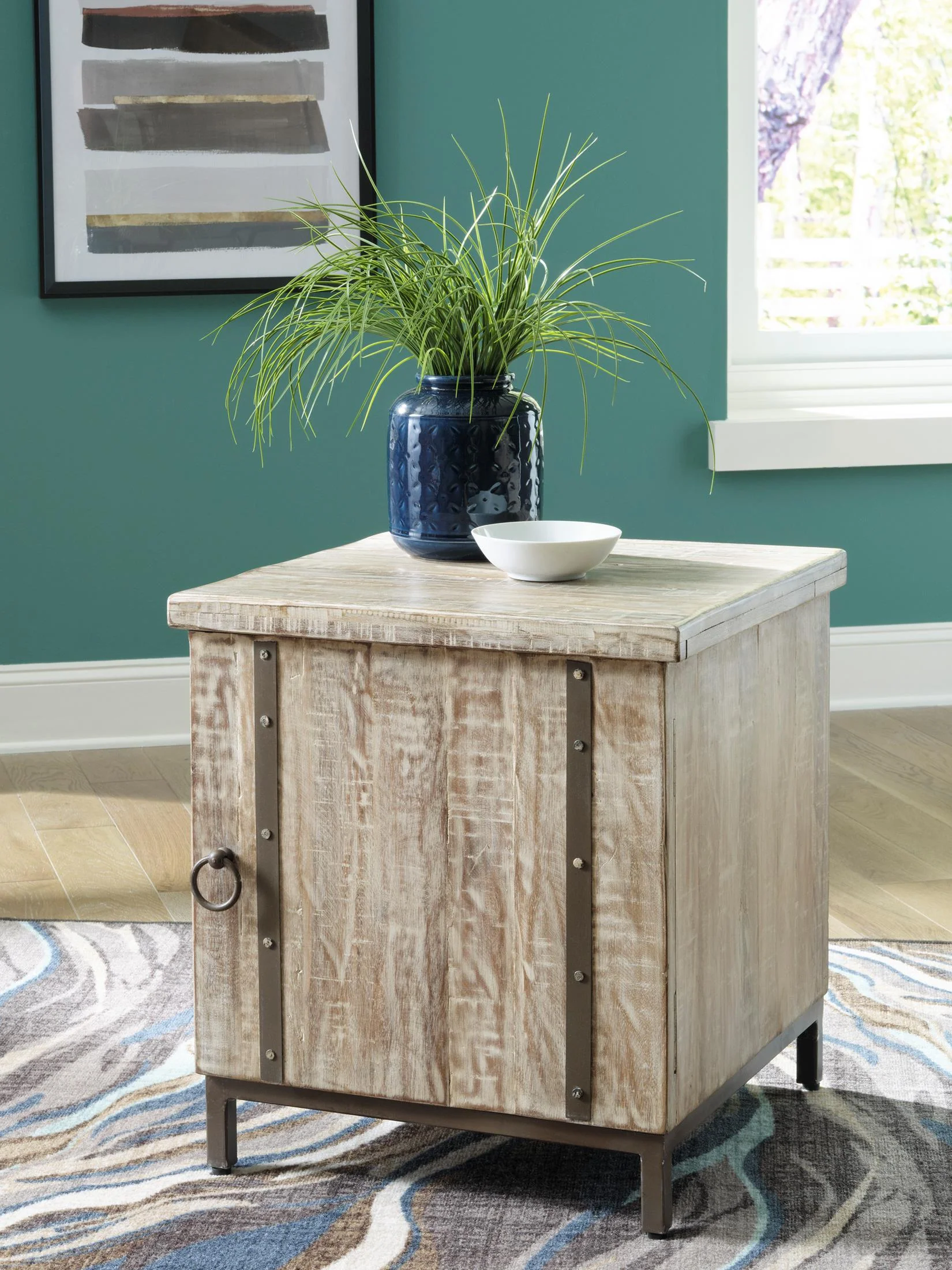 Laddford 1 Door Accent Cabinet - Image 2