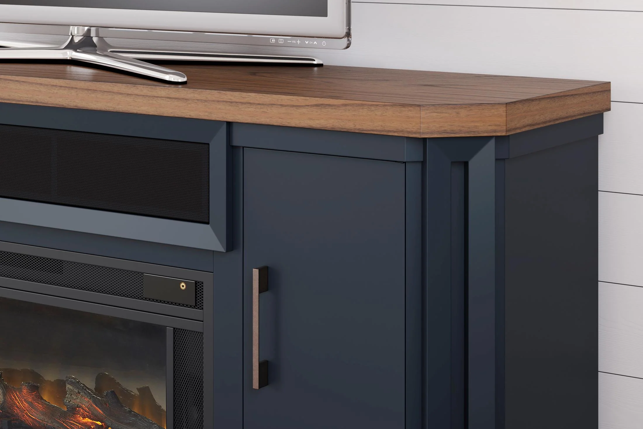 Landocken 83" TV Stand - Image 9