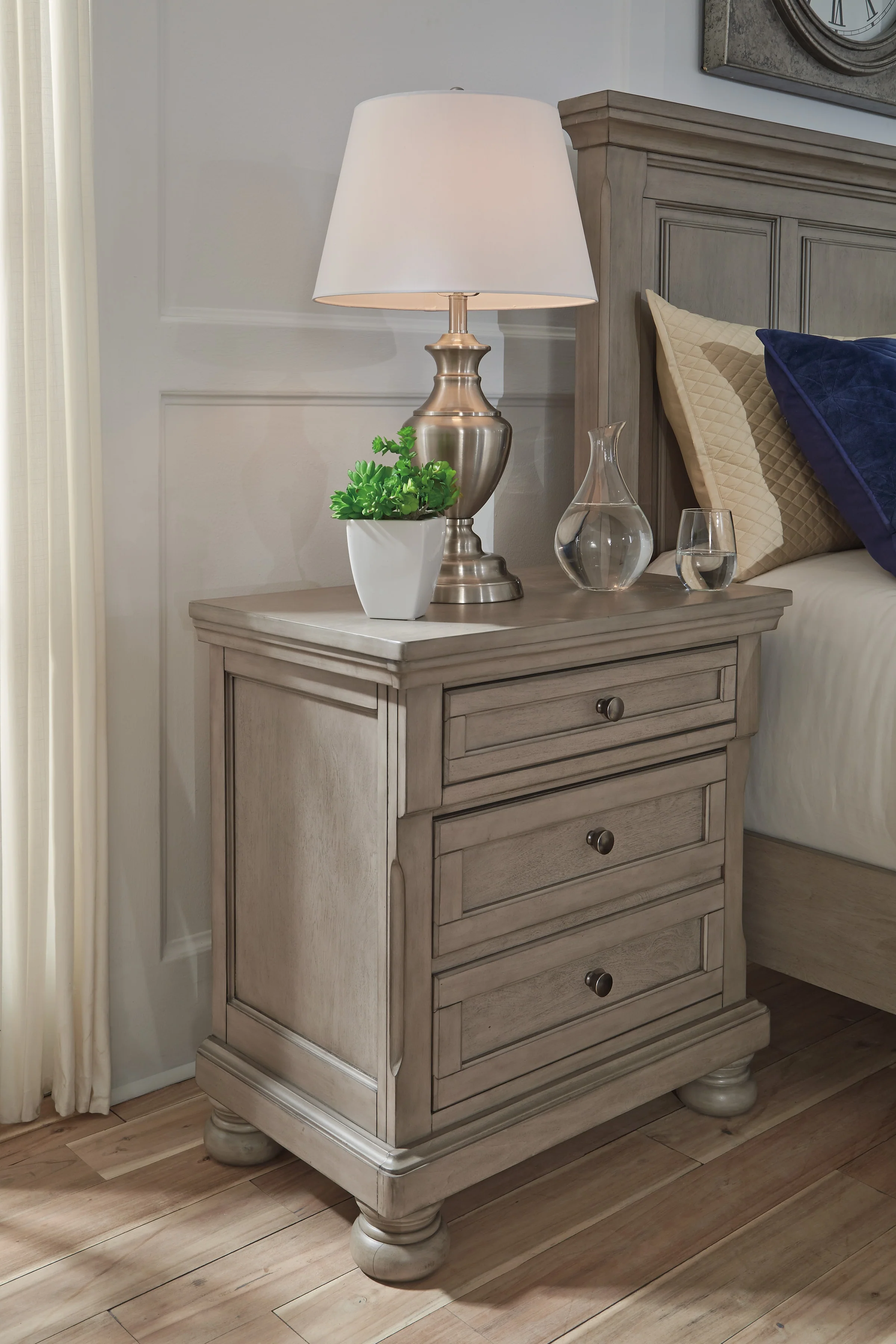 Lettner Nightstand - Image 2