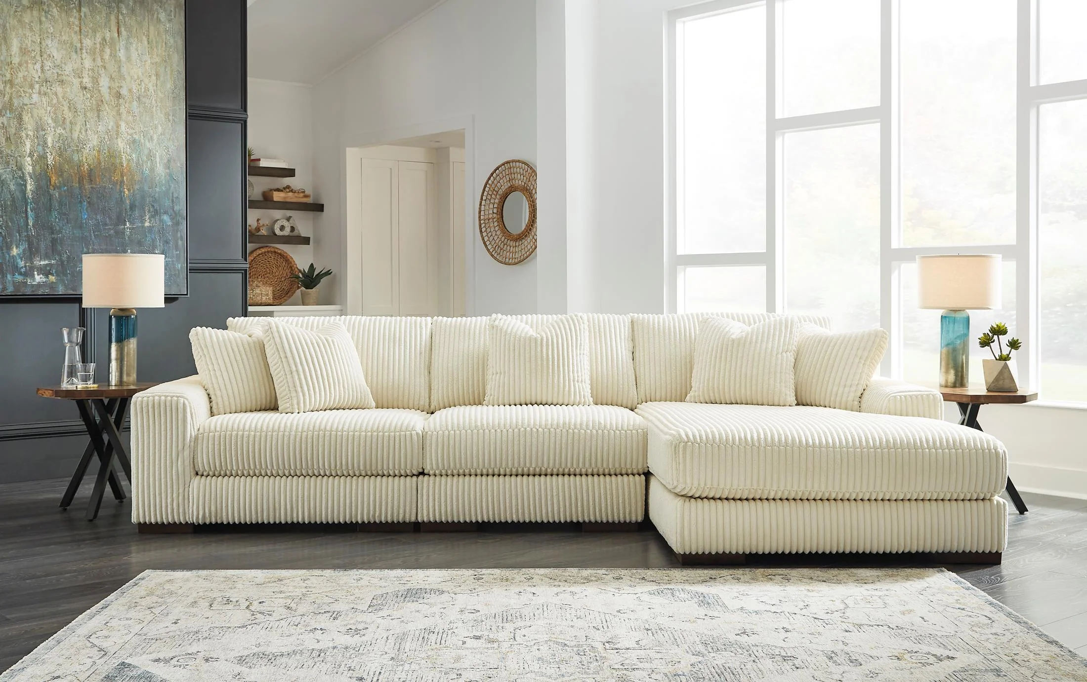 Lindyn 3-Piece Ivory Sectional with Chaise - Image 4