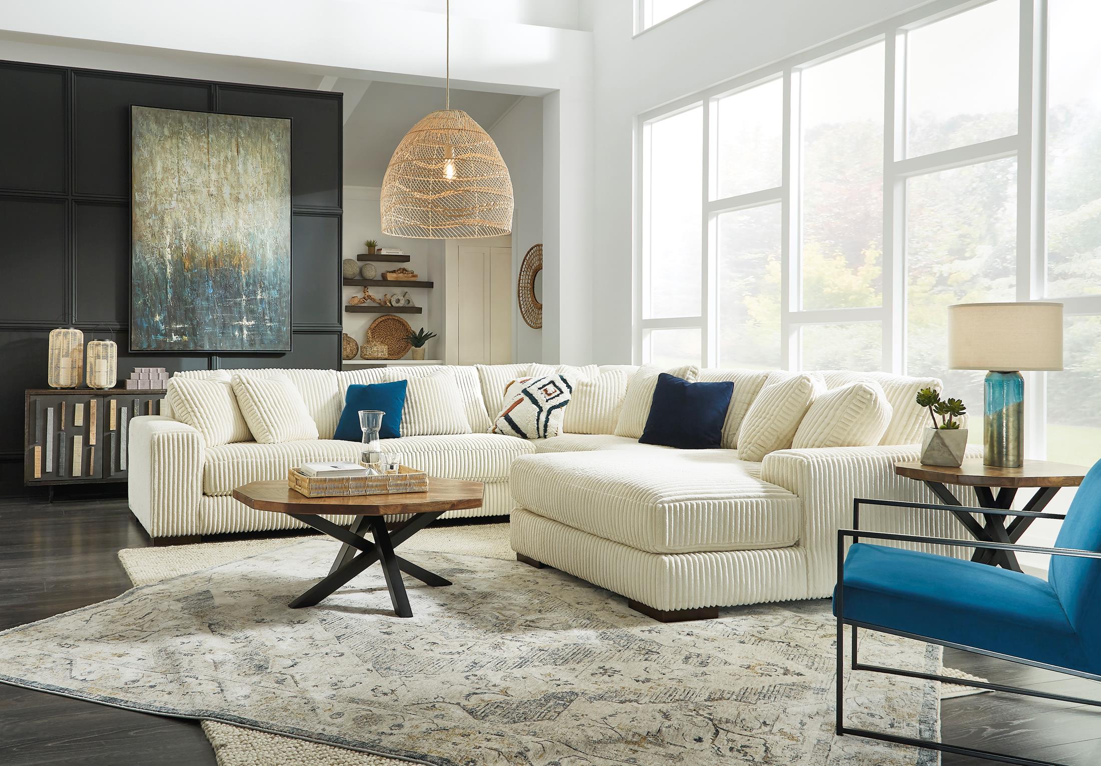 Ashley Lindyn 5-Piece Modular Sectional with Chaise - Image 4