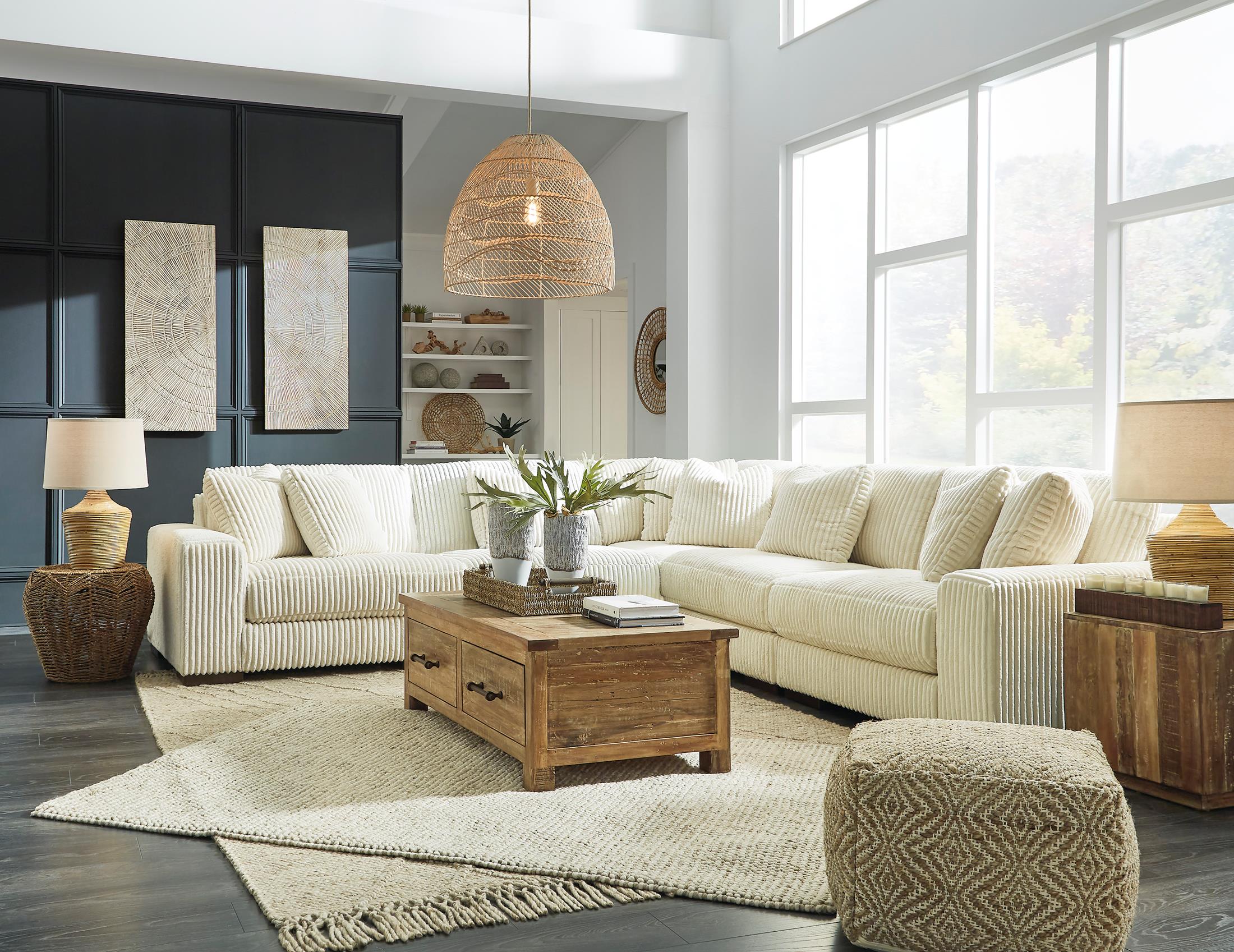 Lindyn 5-Piece Sectional - Image 6