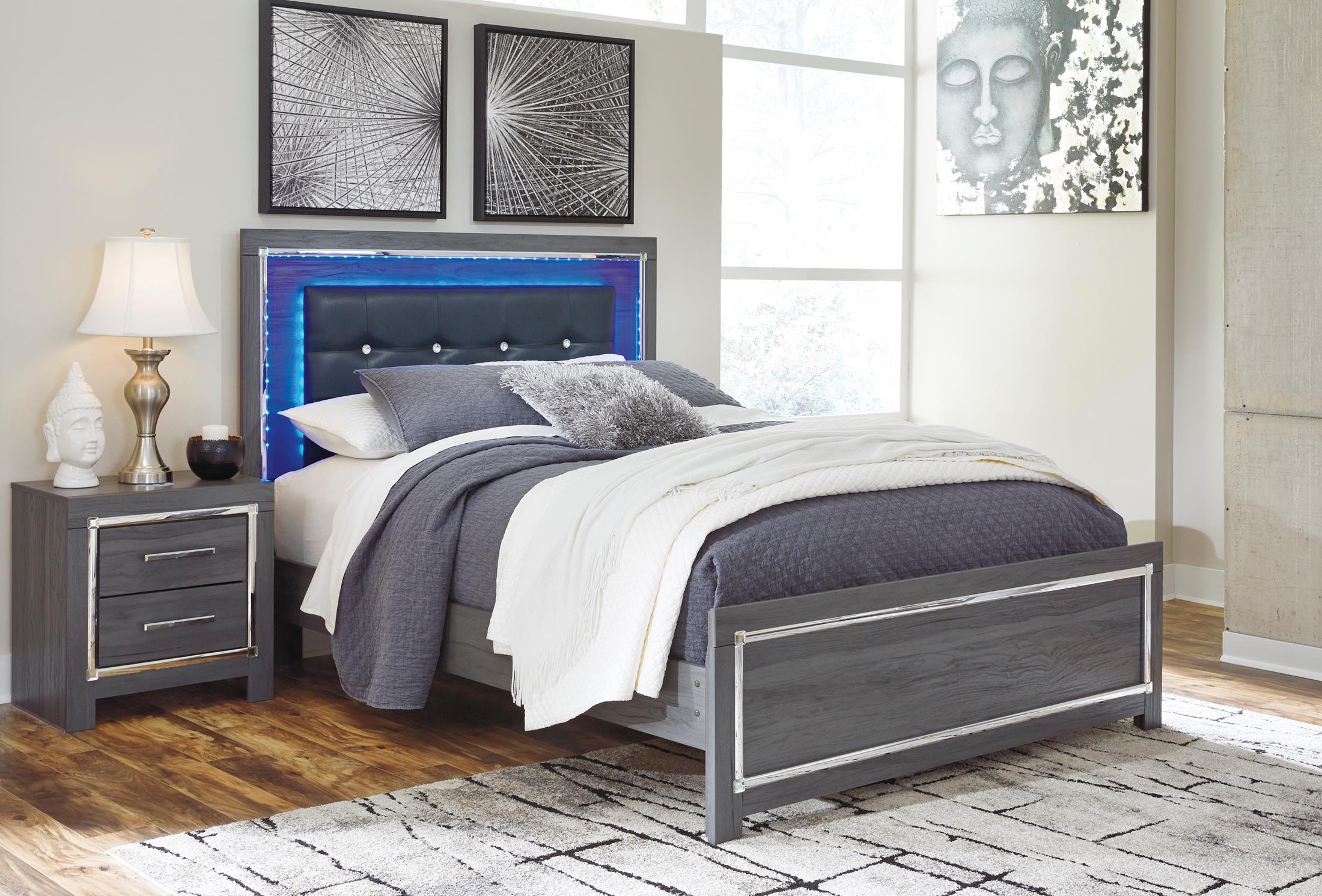 Lodanna Upholstered Panel Bed - Image 6