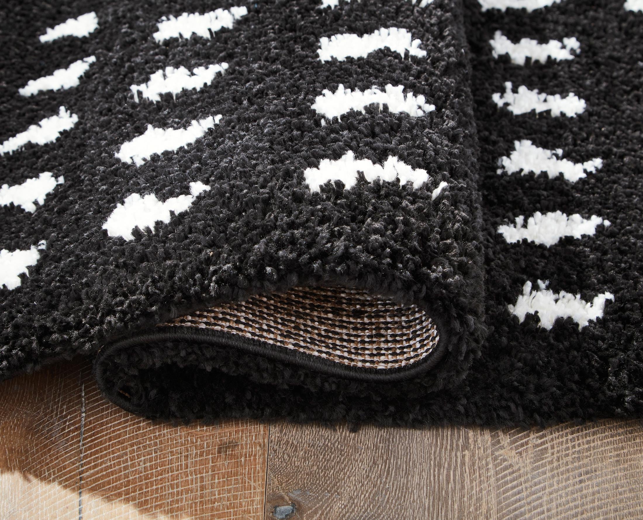 Minston Rug - Image 3