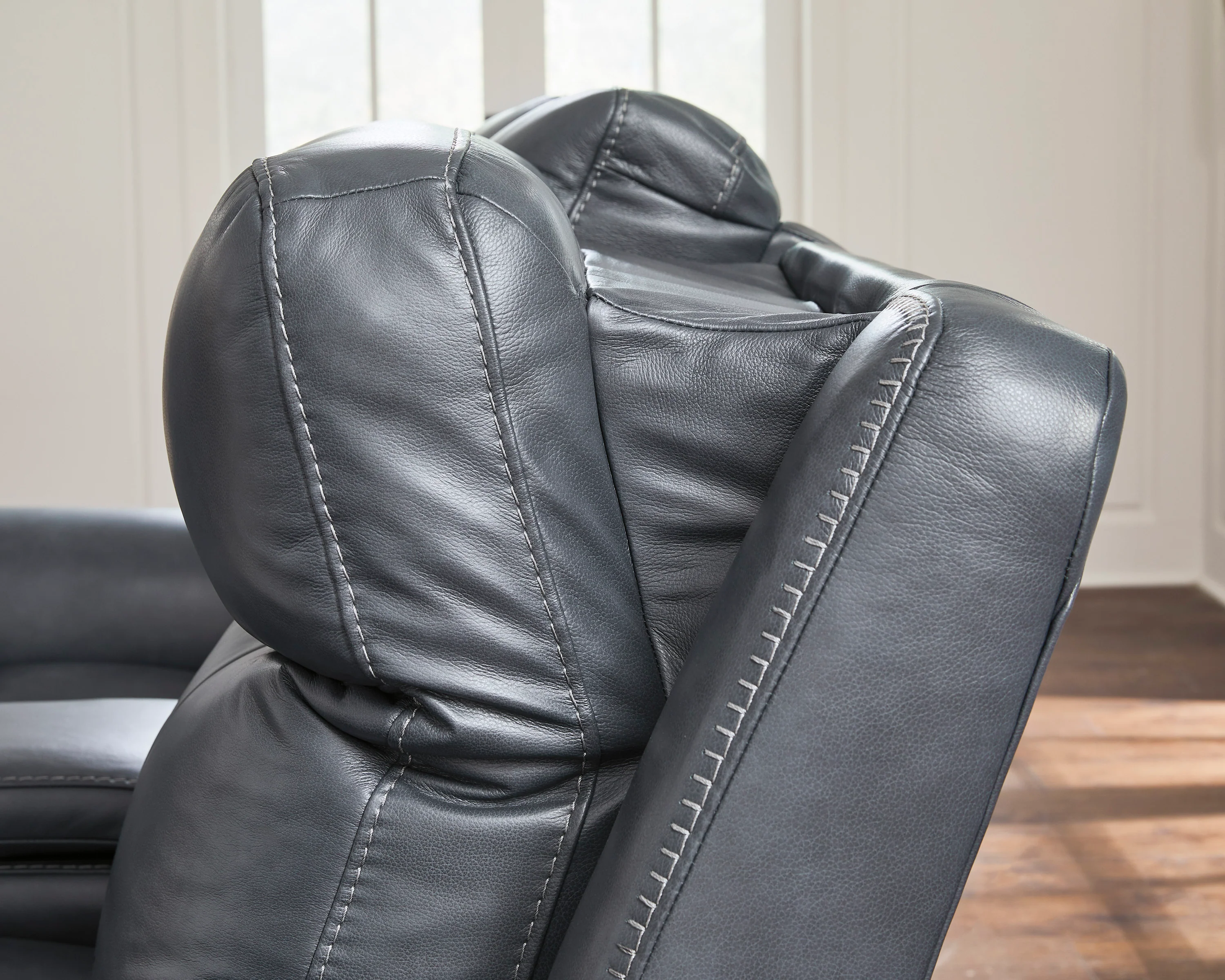 Momentum Moves Leather Power Reclining Console Loveseat with Adjustable Headrest - Image 6