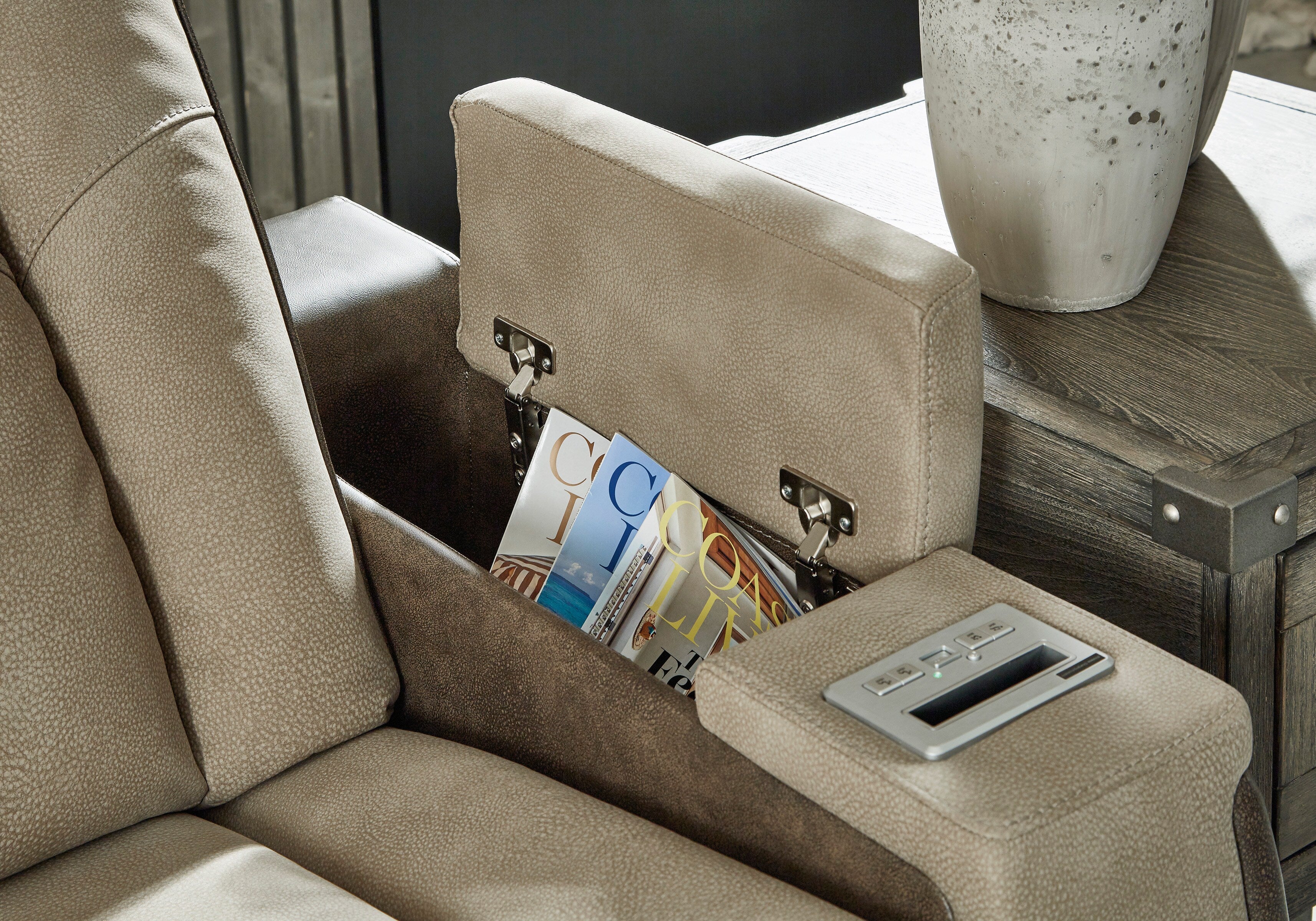Next-Gen DuraPella Power Reclining Loveseat - Image 9