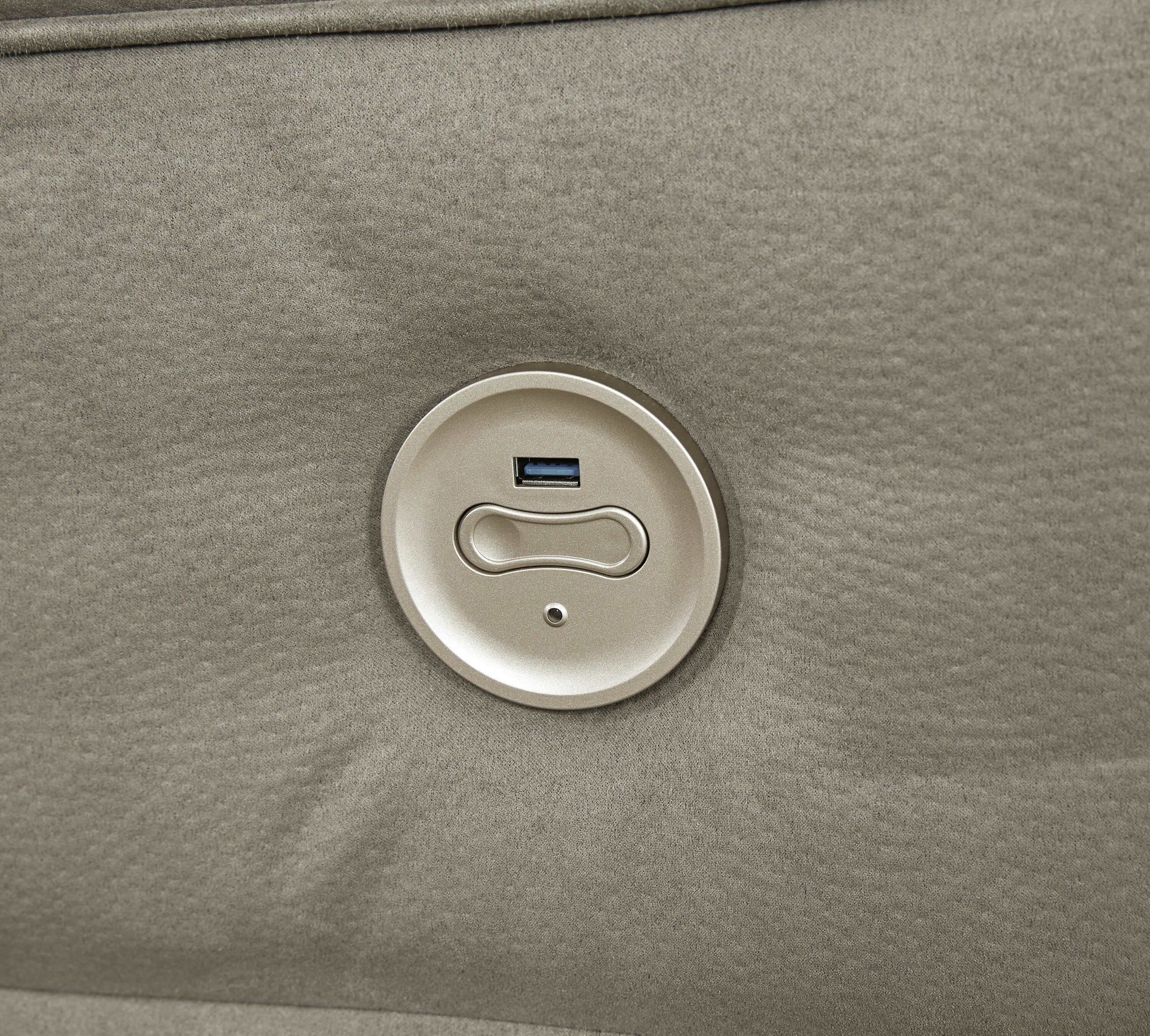 Next-Gen Gaucho Power Reclining Sofa - Image 7