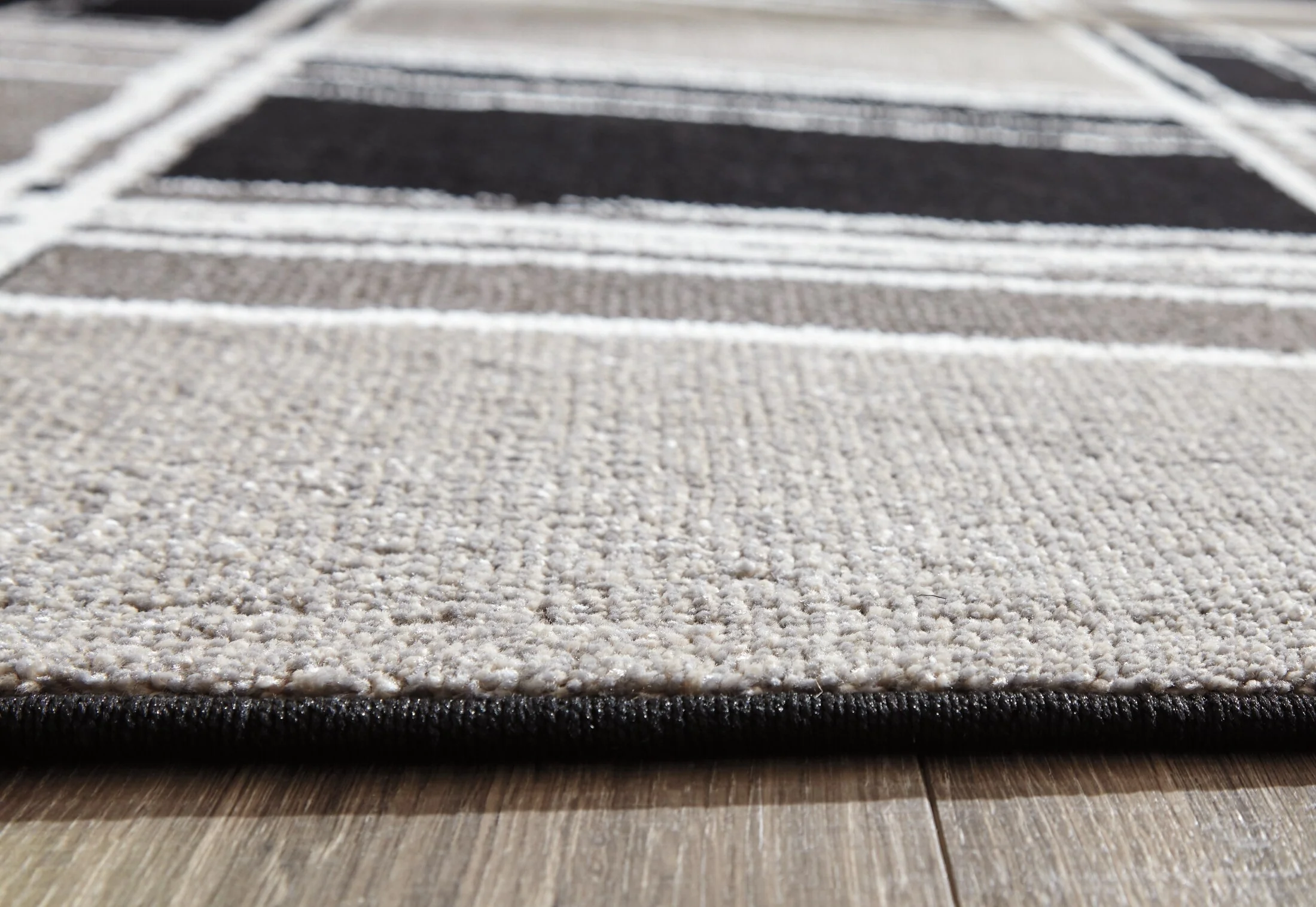 Ramy 7'10" x 10' Rug - Image 2