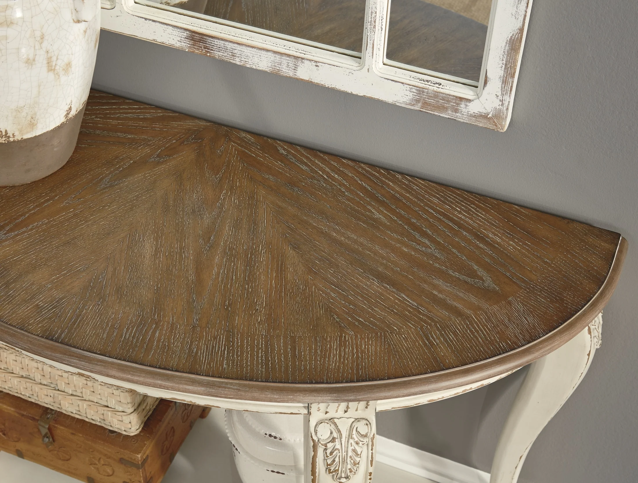 Realyn Sofa Table - Image 7