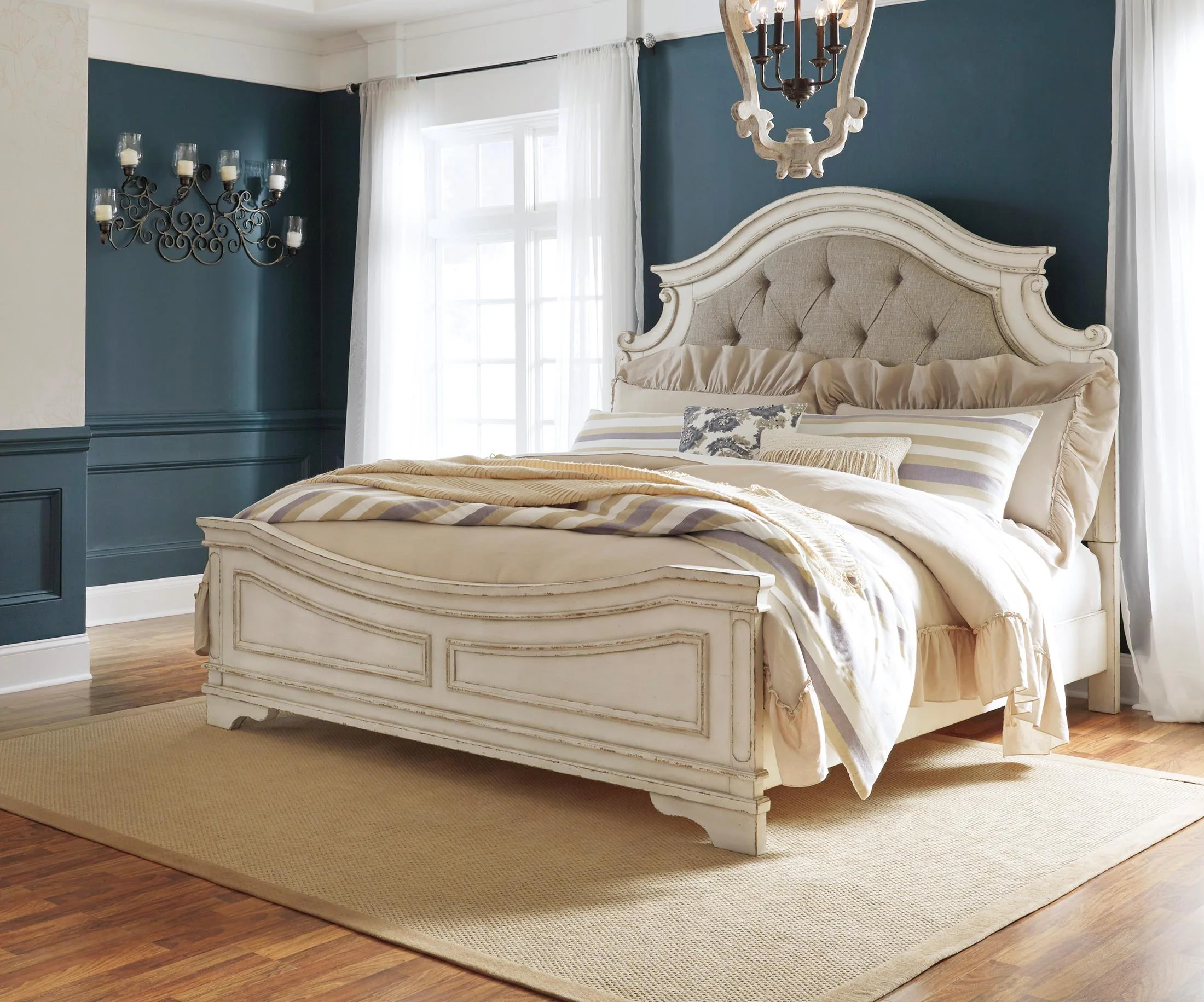 Realyn Upholstered Panel Bed - Image 9
