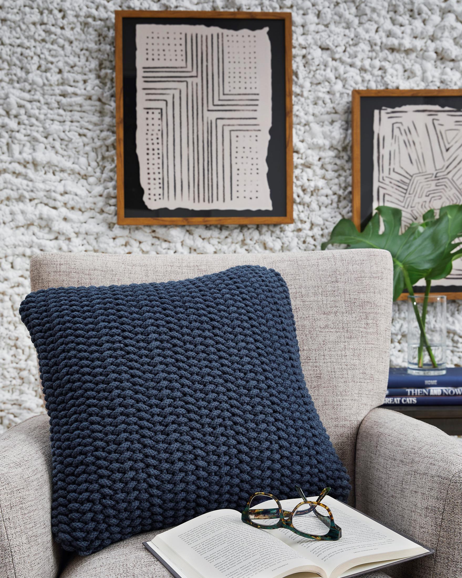 Renemore Pillow (Set of 4) - Image 4