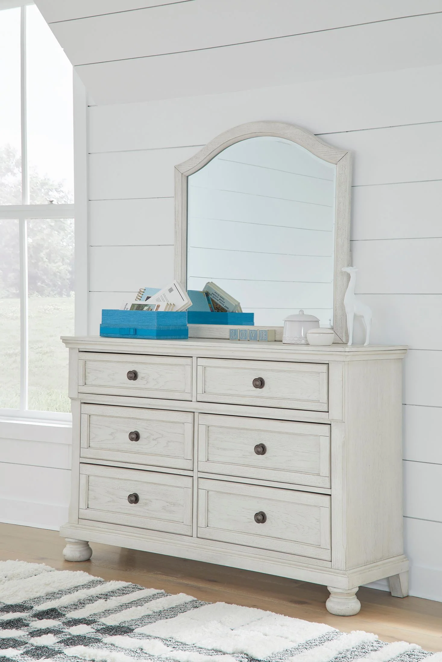 Robbinsdale Youth Dresser and Mirror - Image 2