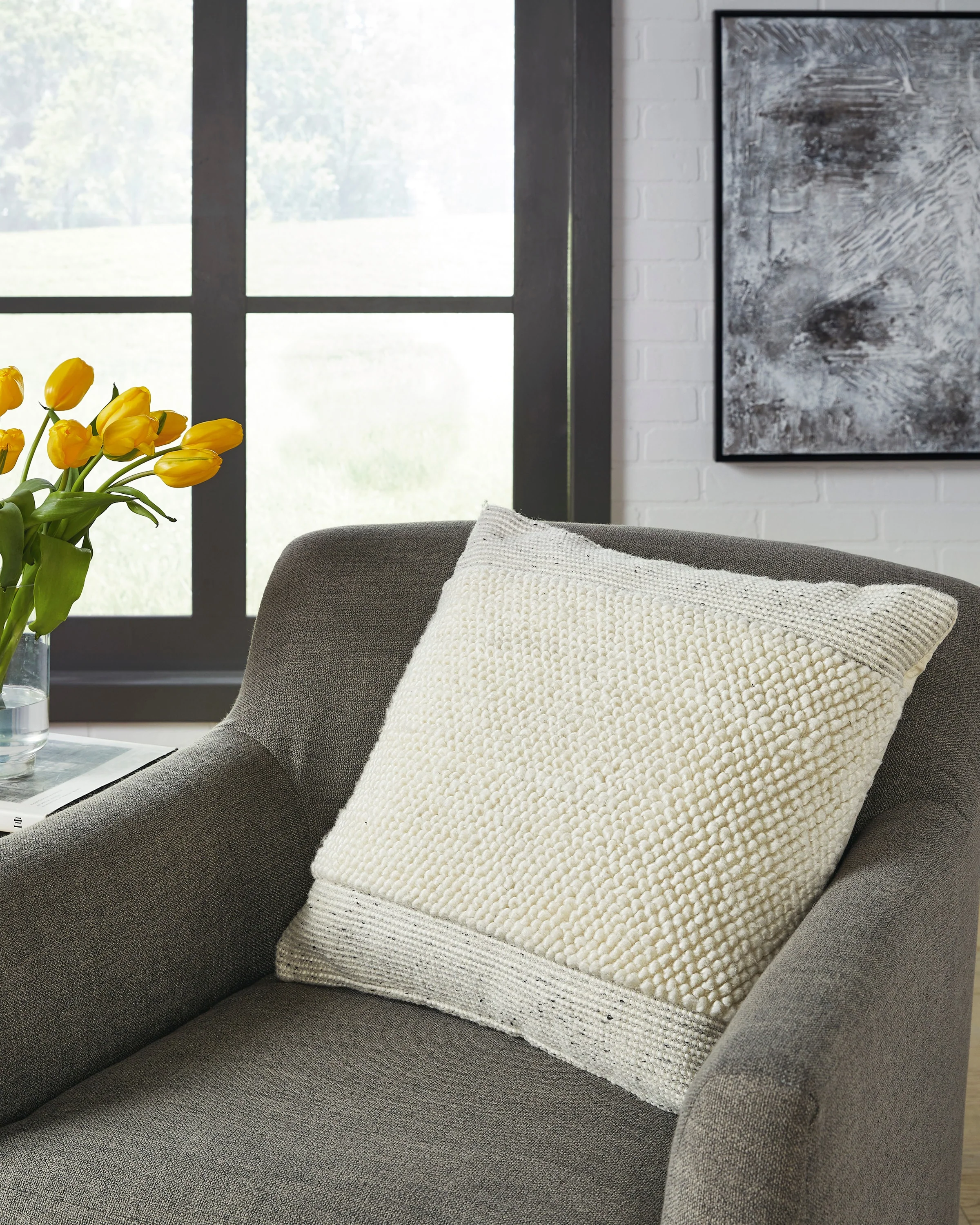 Rowcher Pillow - Image 4