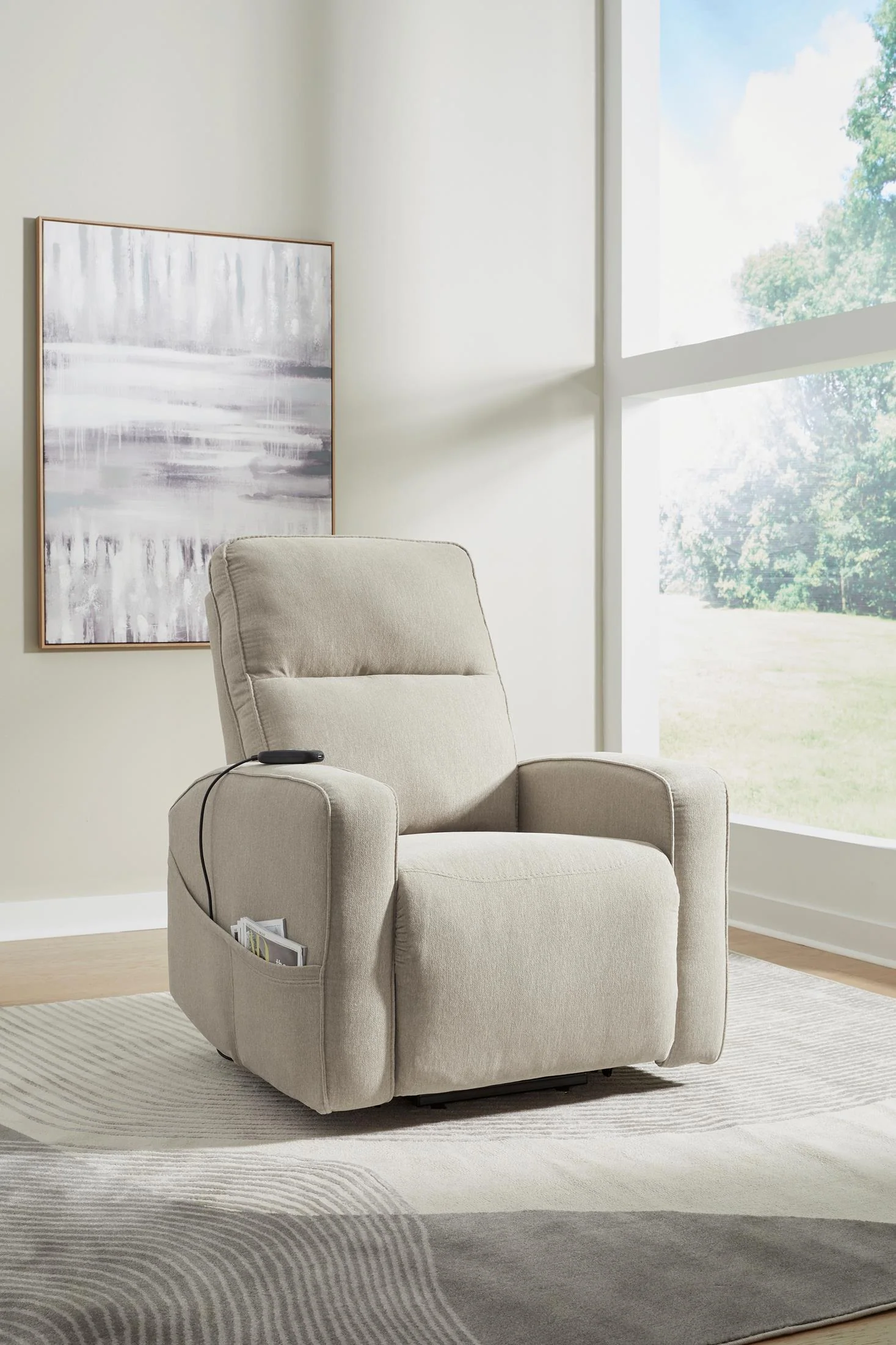 Starganza Power Lift Recliner - Image 3