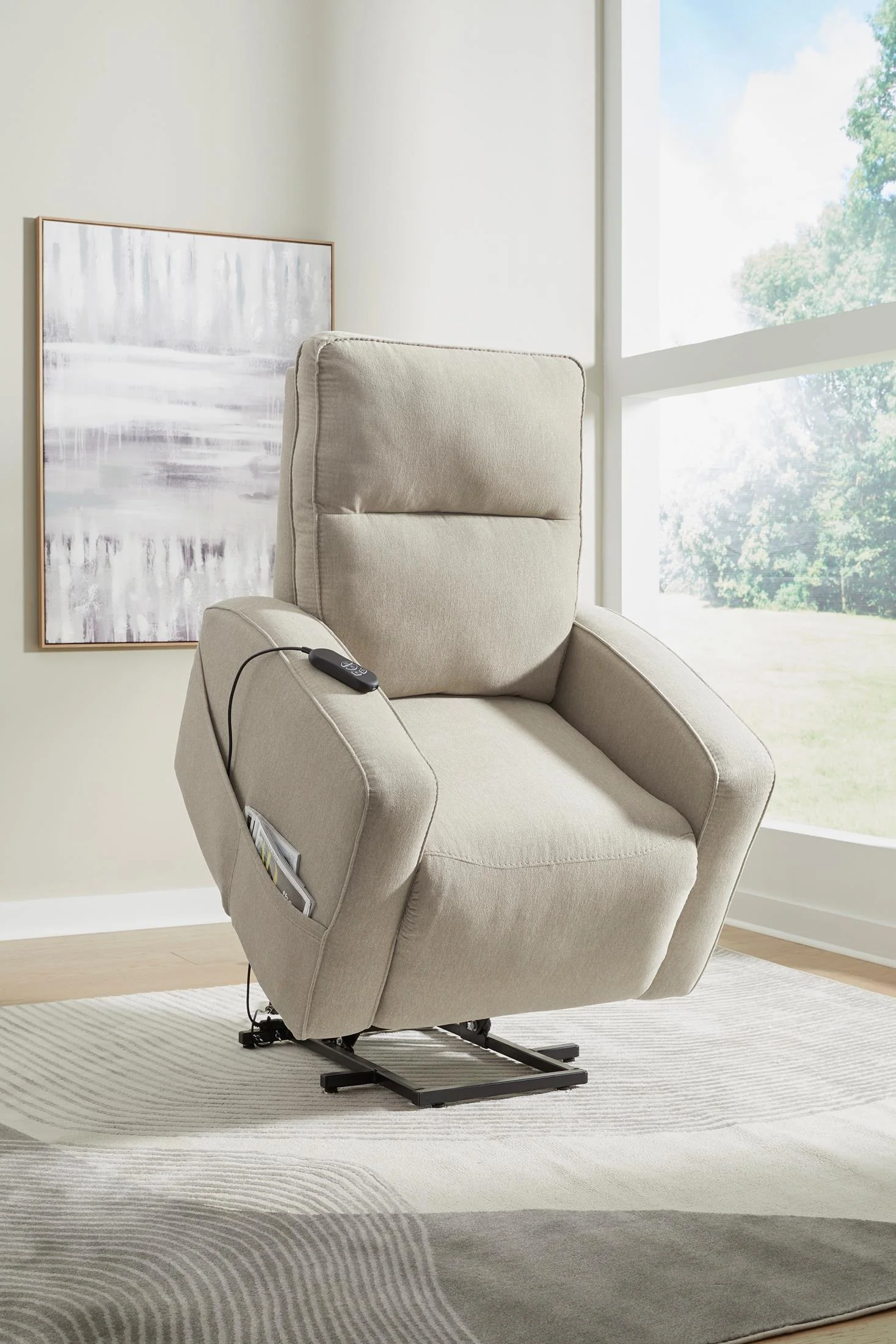 Starganza Power Lift Recliner - Image 7